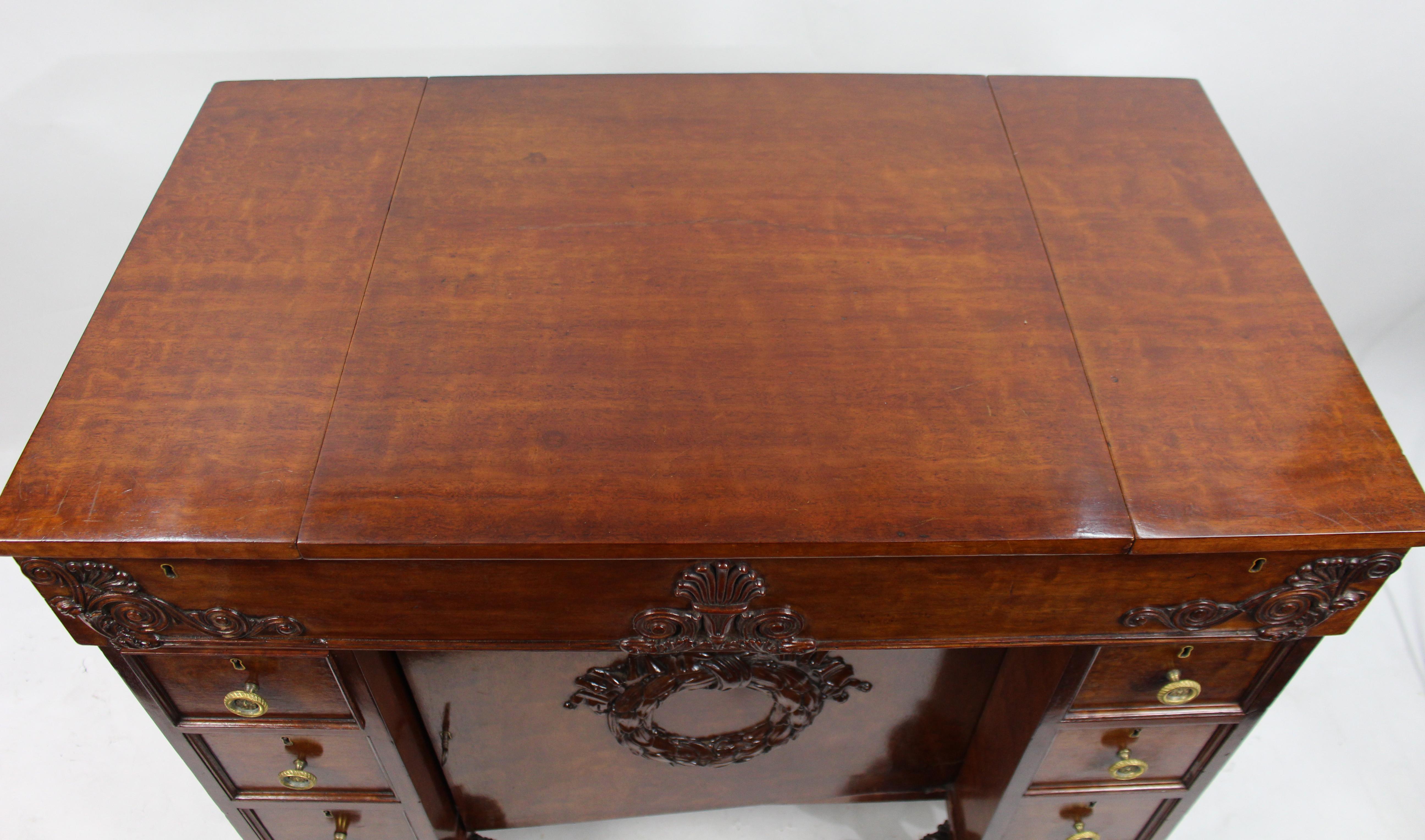 Late 18th Century English Mahogany Desk with Carved Paw Feet For Sale 2