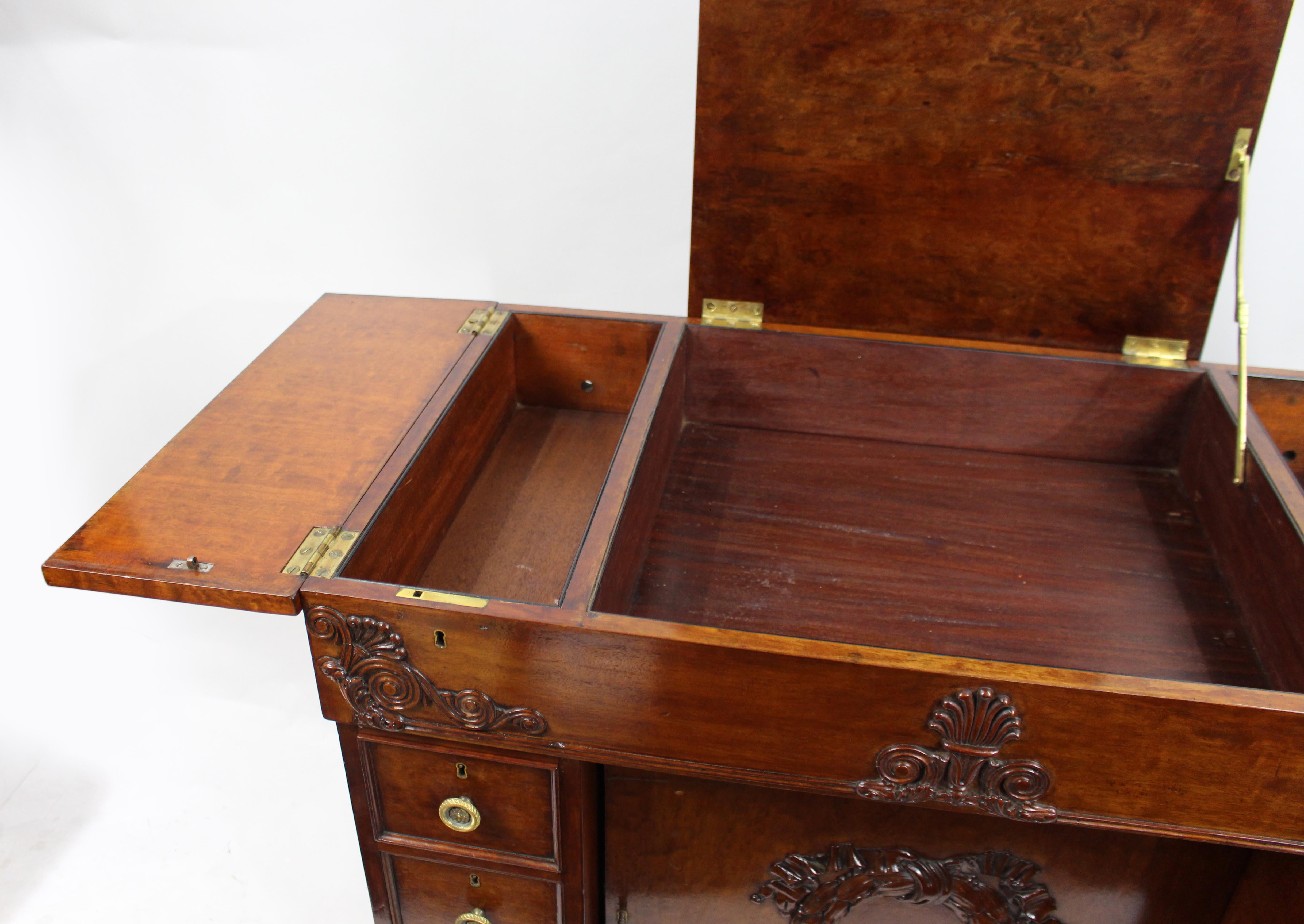 Late 18th Century English Mahogany Desk with Carved Paw Feet For Sale 4