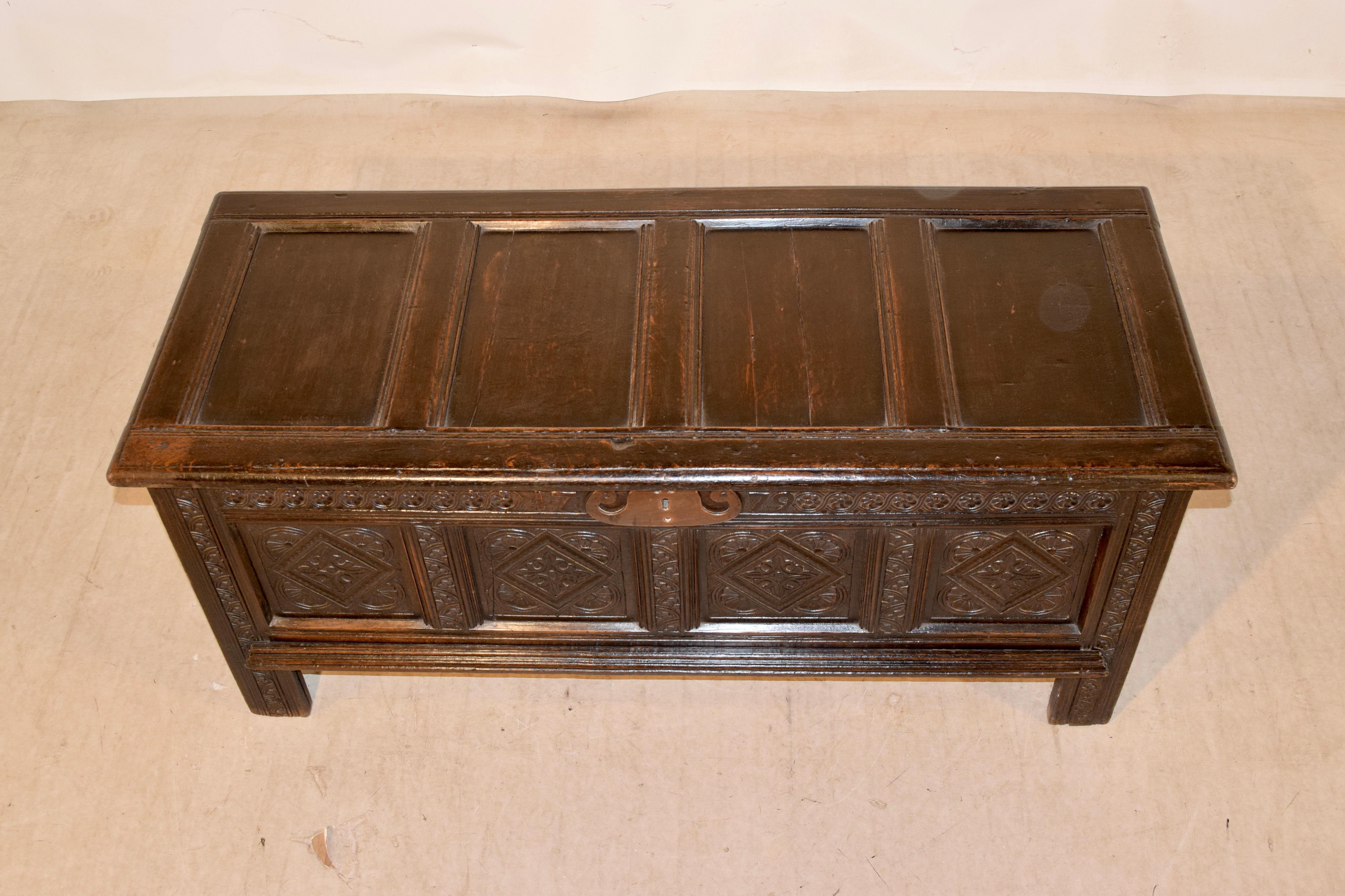 Late 18th Century English Oak Blanket Chest For Sale 3