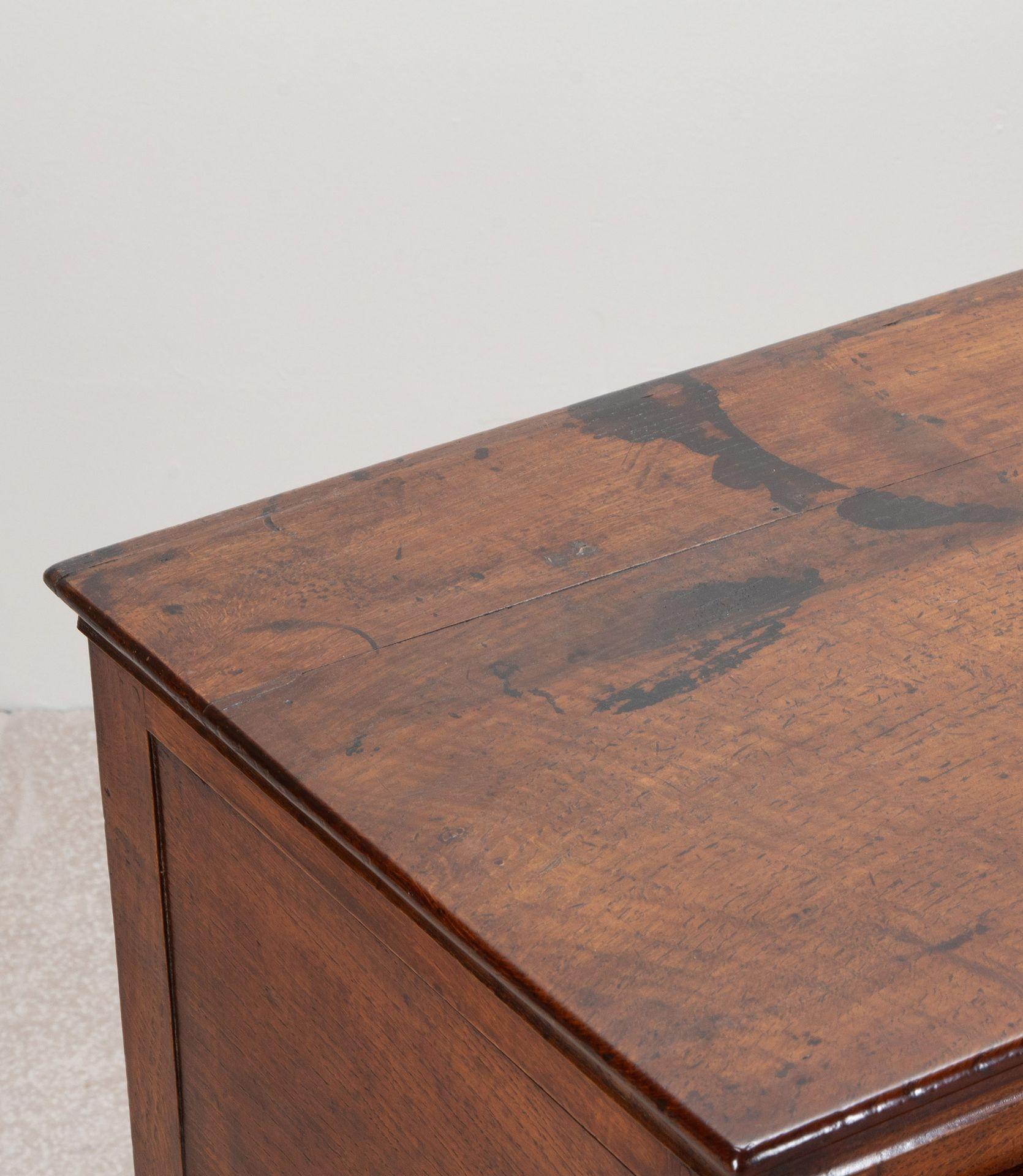 Late 18th Century English Oak Side Table 9