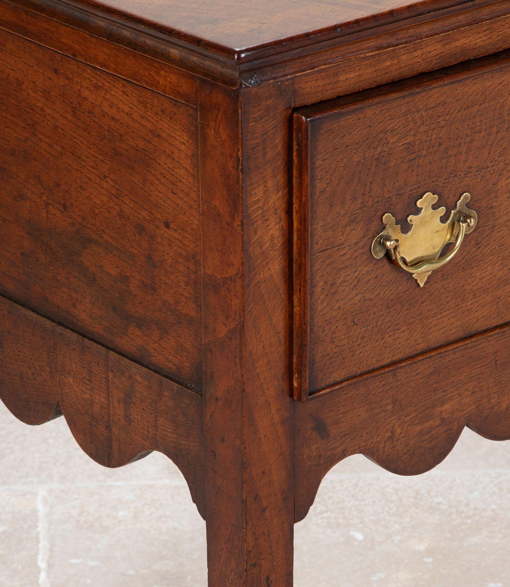 Late 18th Century English Oak Side Table 3