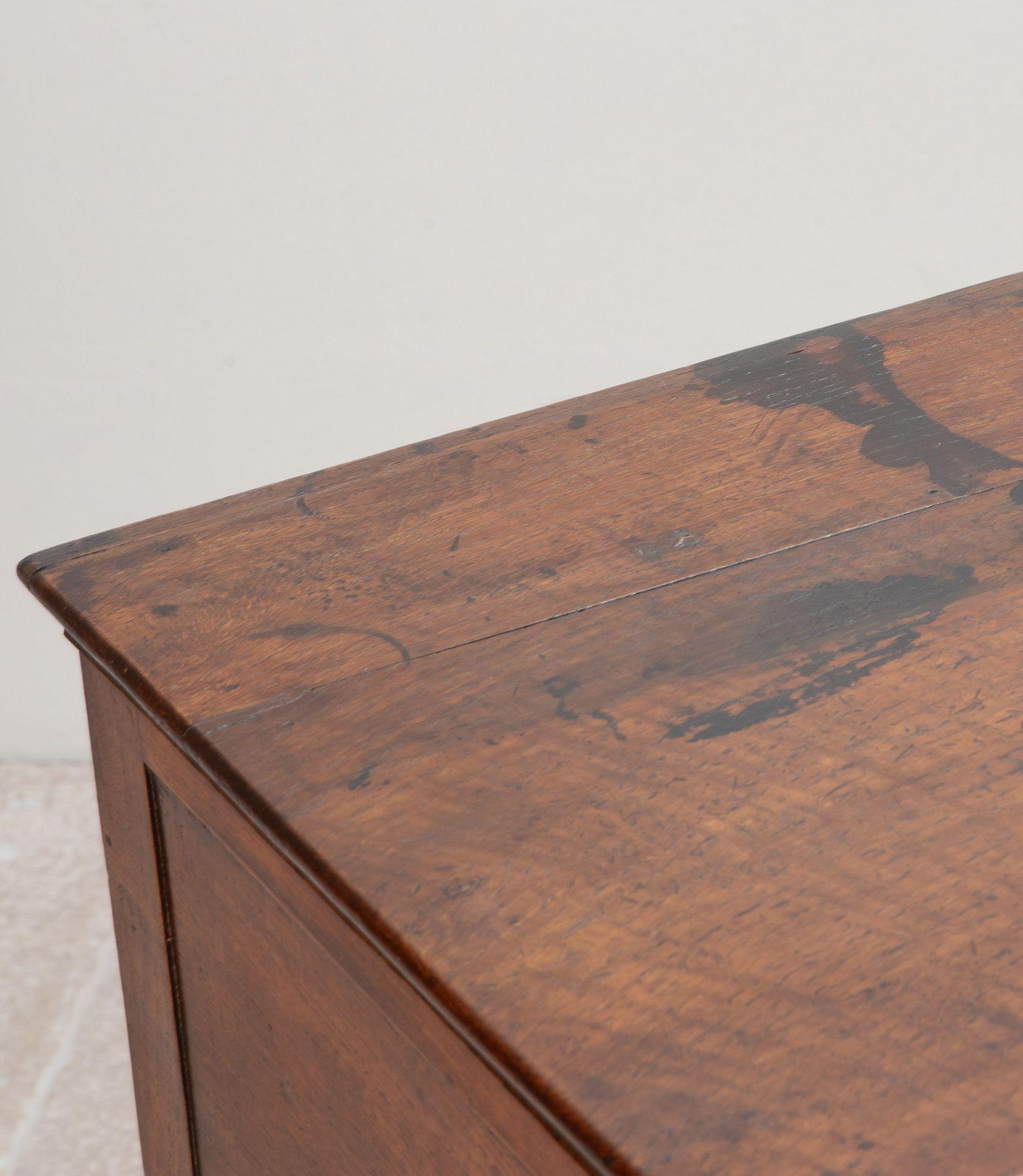 Late 18th Century English Oak Side Table 5