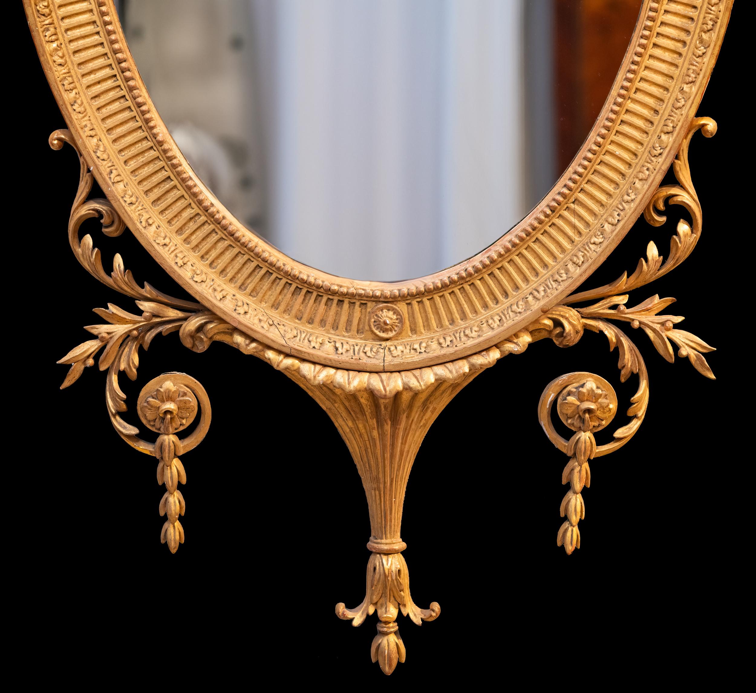 Anglais Miroir mural ovale de la fin du 18e siècle dans le style de Robert The Adams en vente
