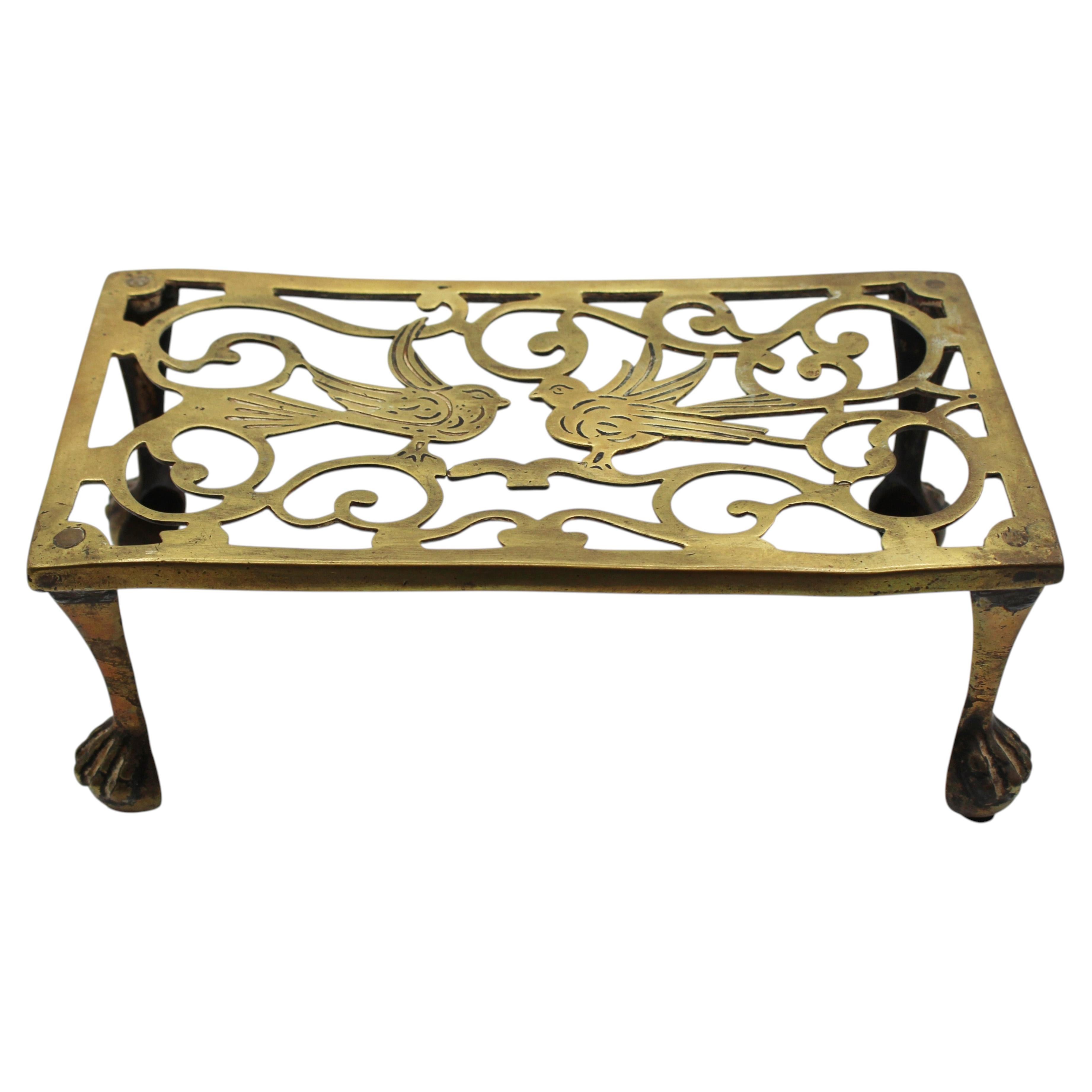 Late 18th Century English Small Brass Footman Trivet Stand