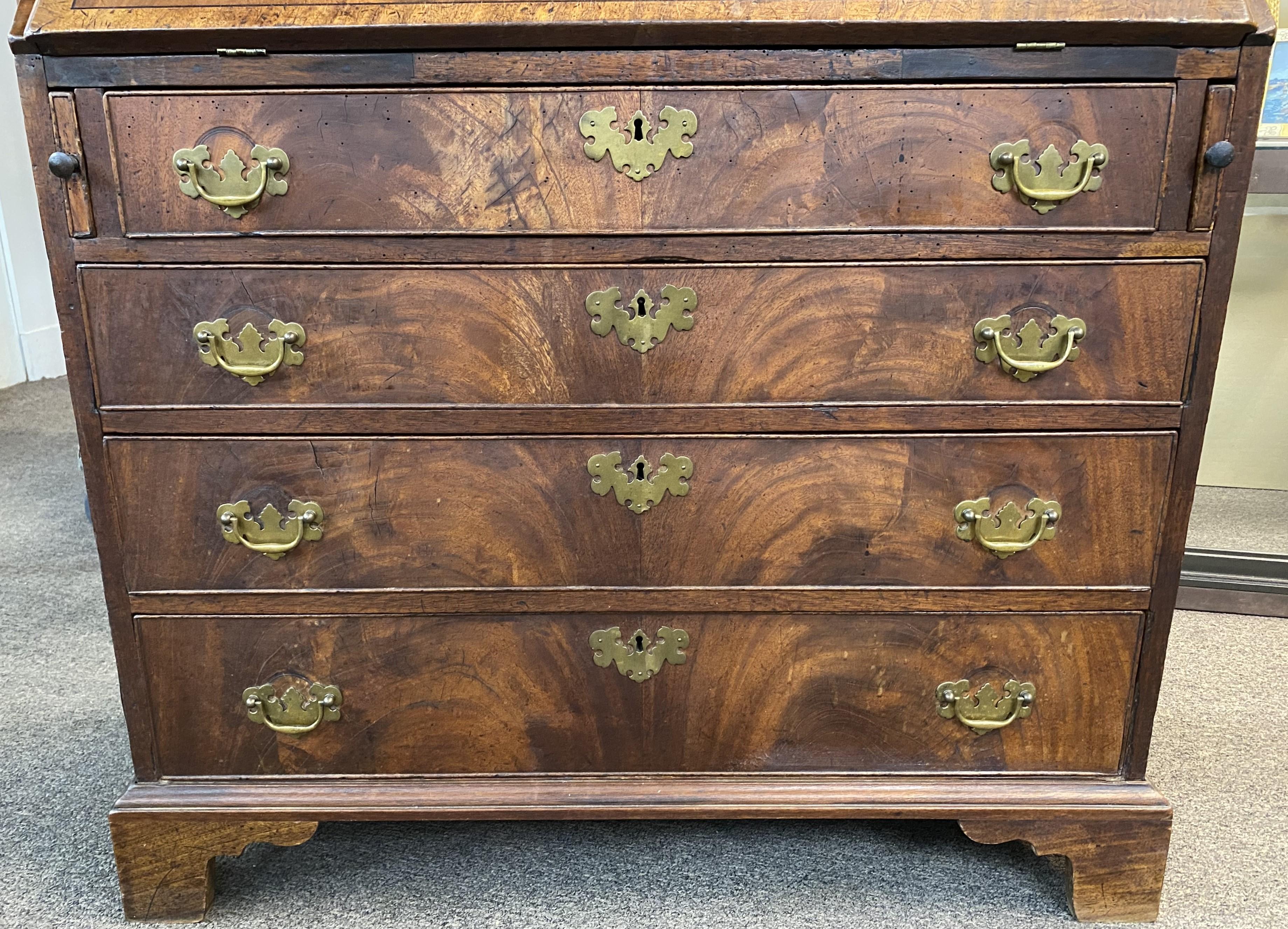 English Late 18th Century Figured Mahogany Chippendale Georgian Slant Front Desk For Sale