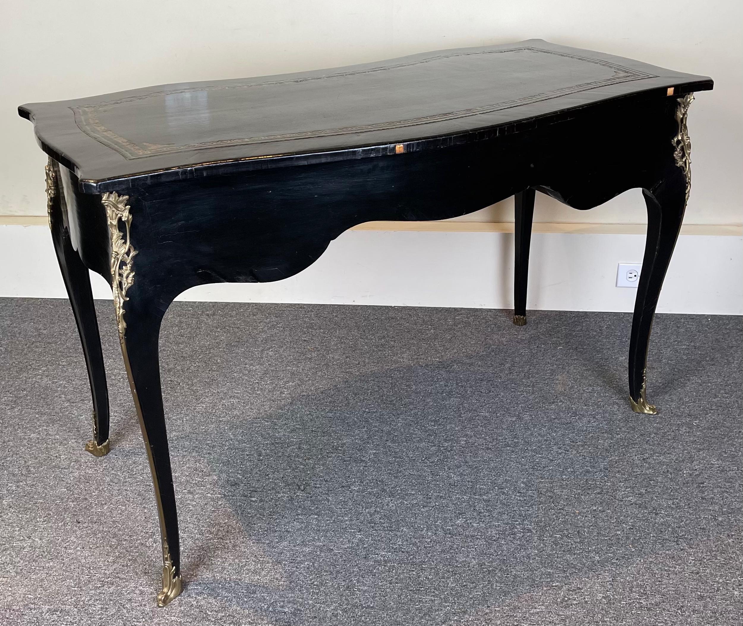Late 18th Century French Black Lacquer Desk 1