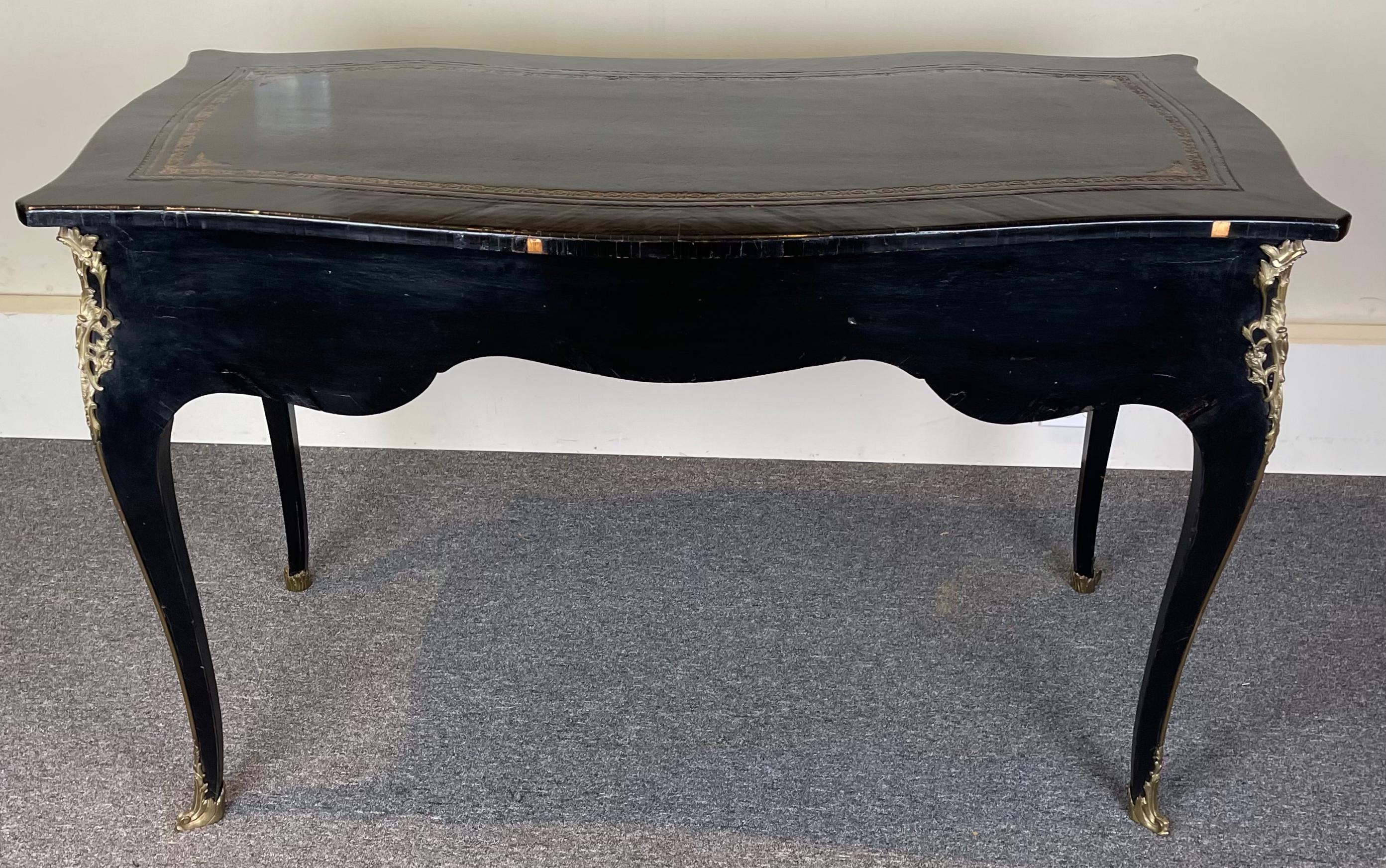 Late 18th Century French Black Lacquer Desk 2