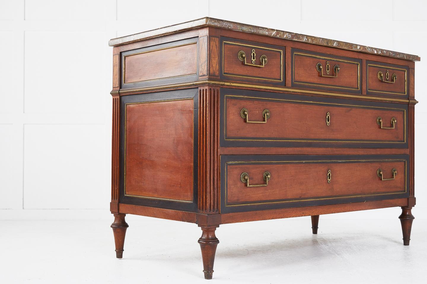 Late 18th Century French Cherrywood Commode In Good Condition In Gloucestershire, GB