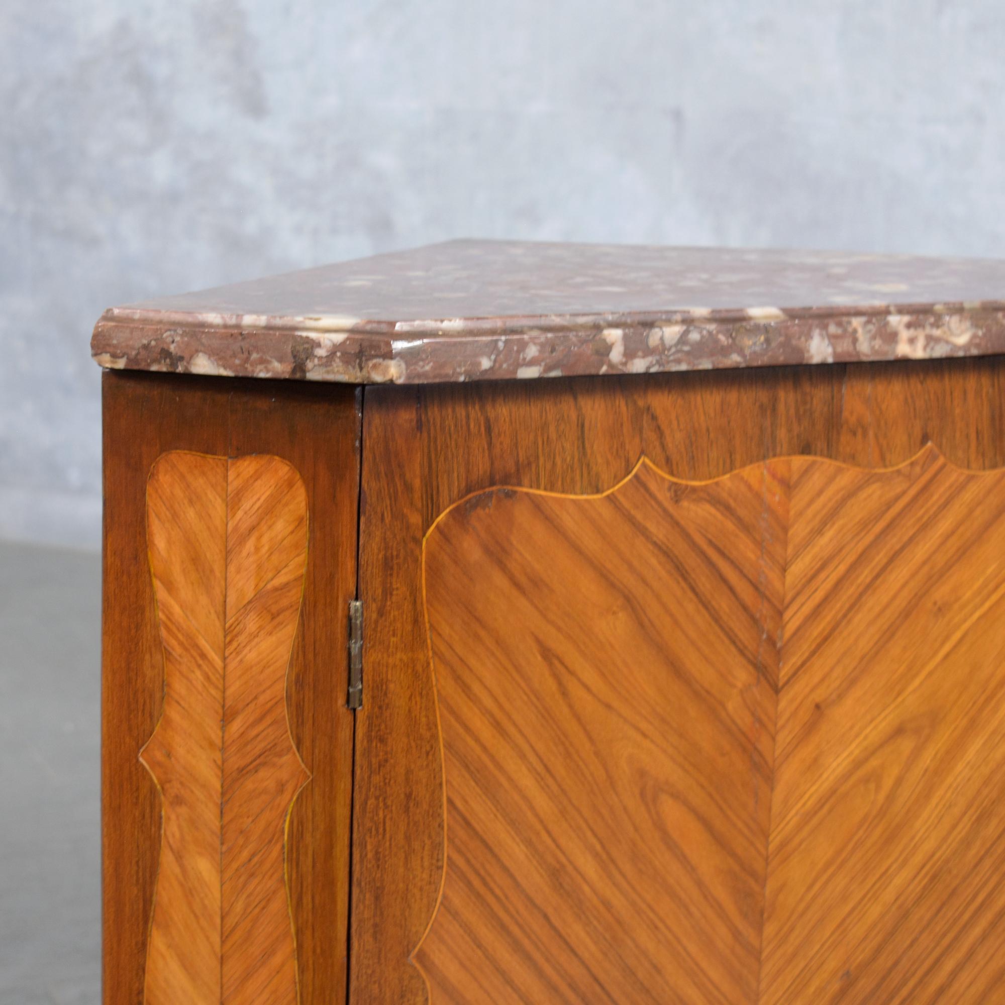 Late 18th-Century French Corner Cabinets with Marble Tops: Restored Elegance For Sale 5