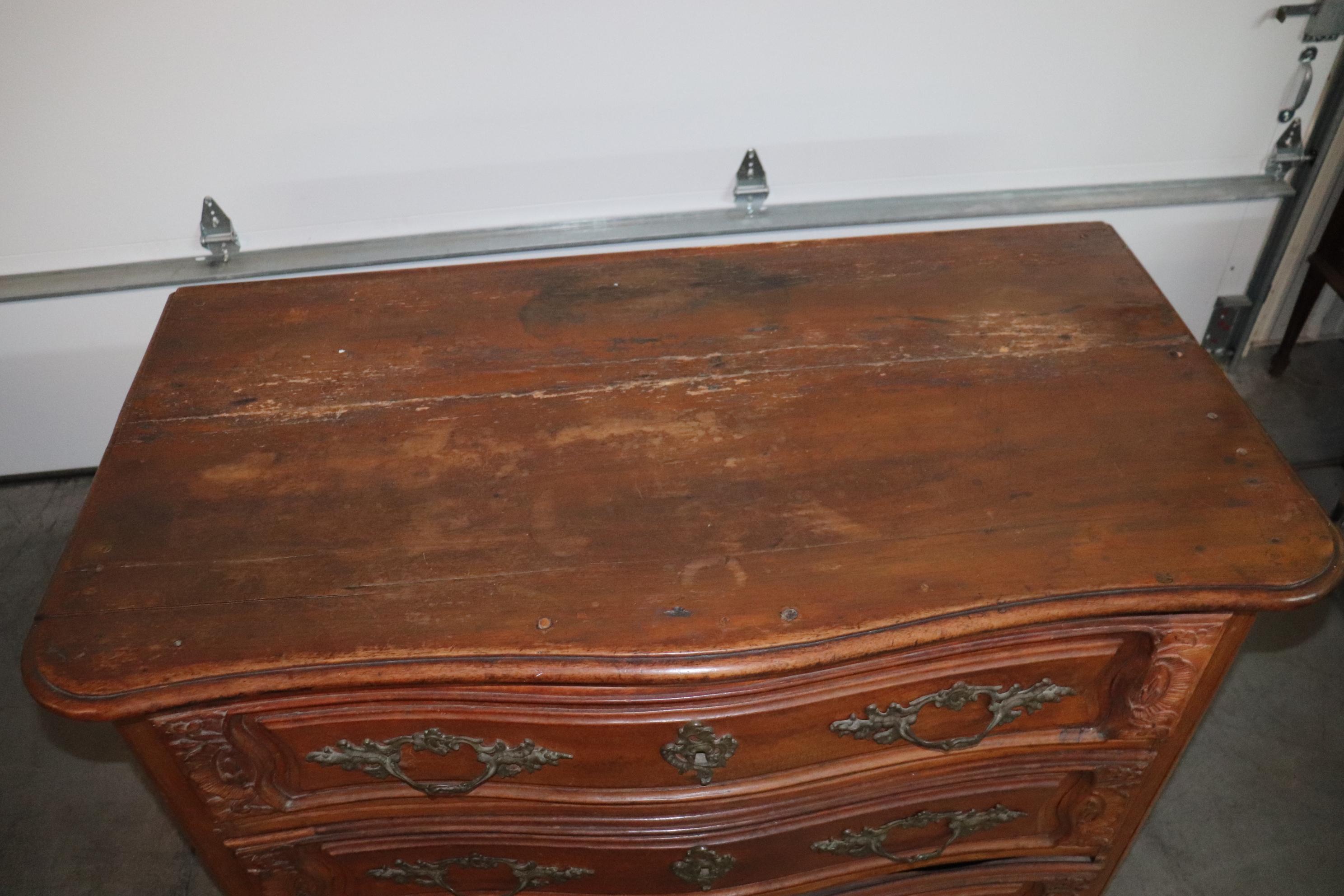 Late 18th Century French Country Walnut Commode with Bronze Hardware For Sale 1