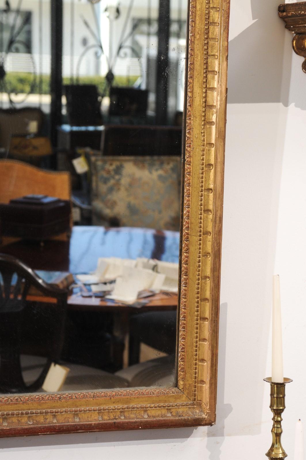 Specchio in legno dorato del tardo XVIII secolo francese Directoire ca. 1795 in vendita 1
