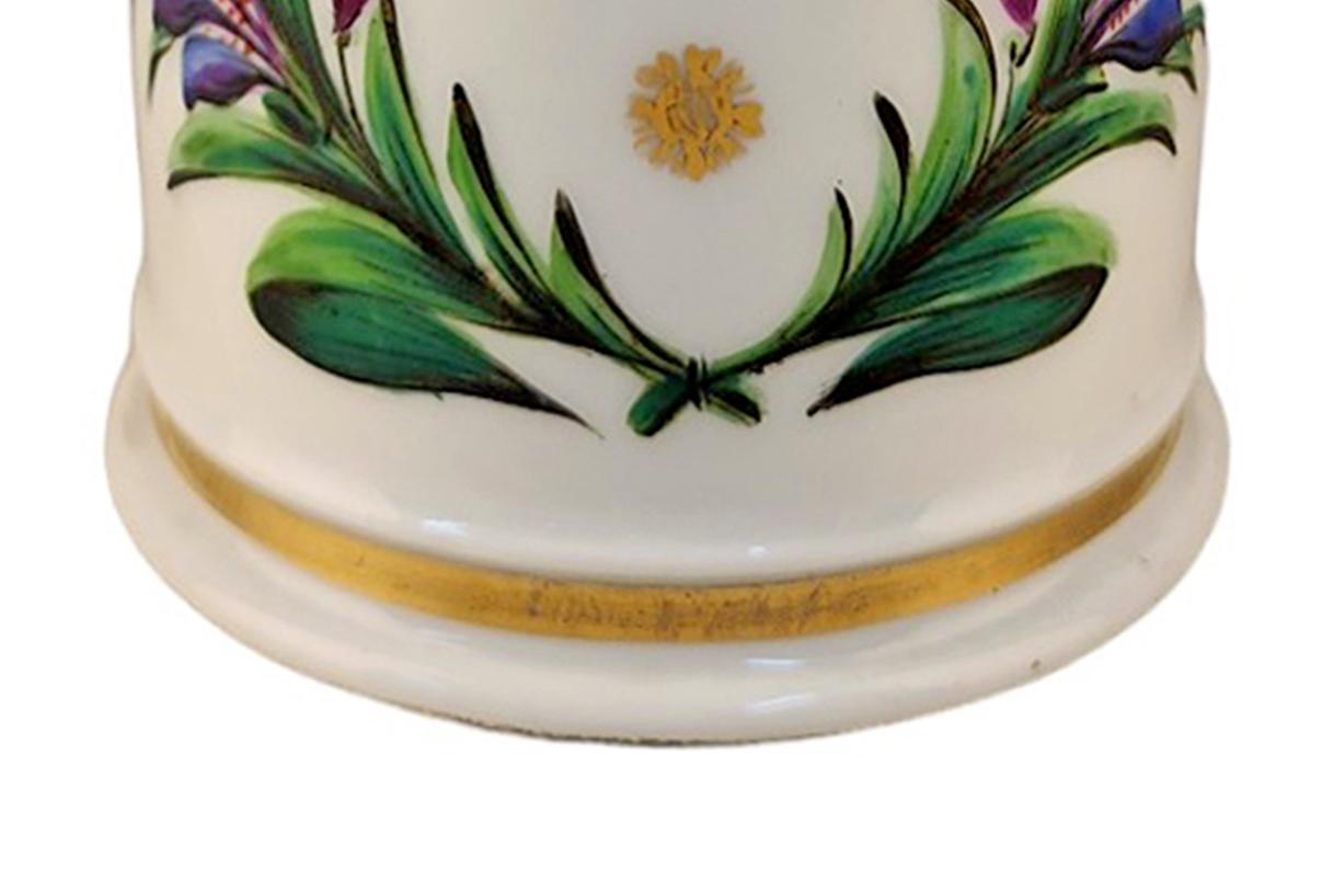 Pressed Late 18th Century French Glazed Porcelain Apothecary/Pharmacy Jar - 'RAD: BUTNE' For Sale