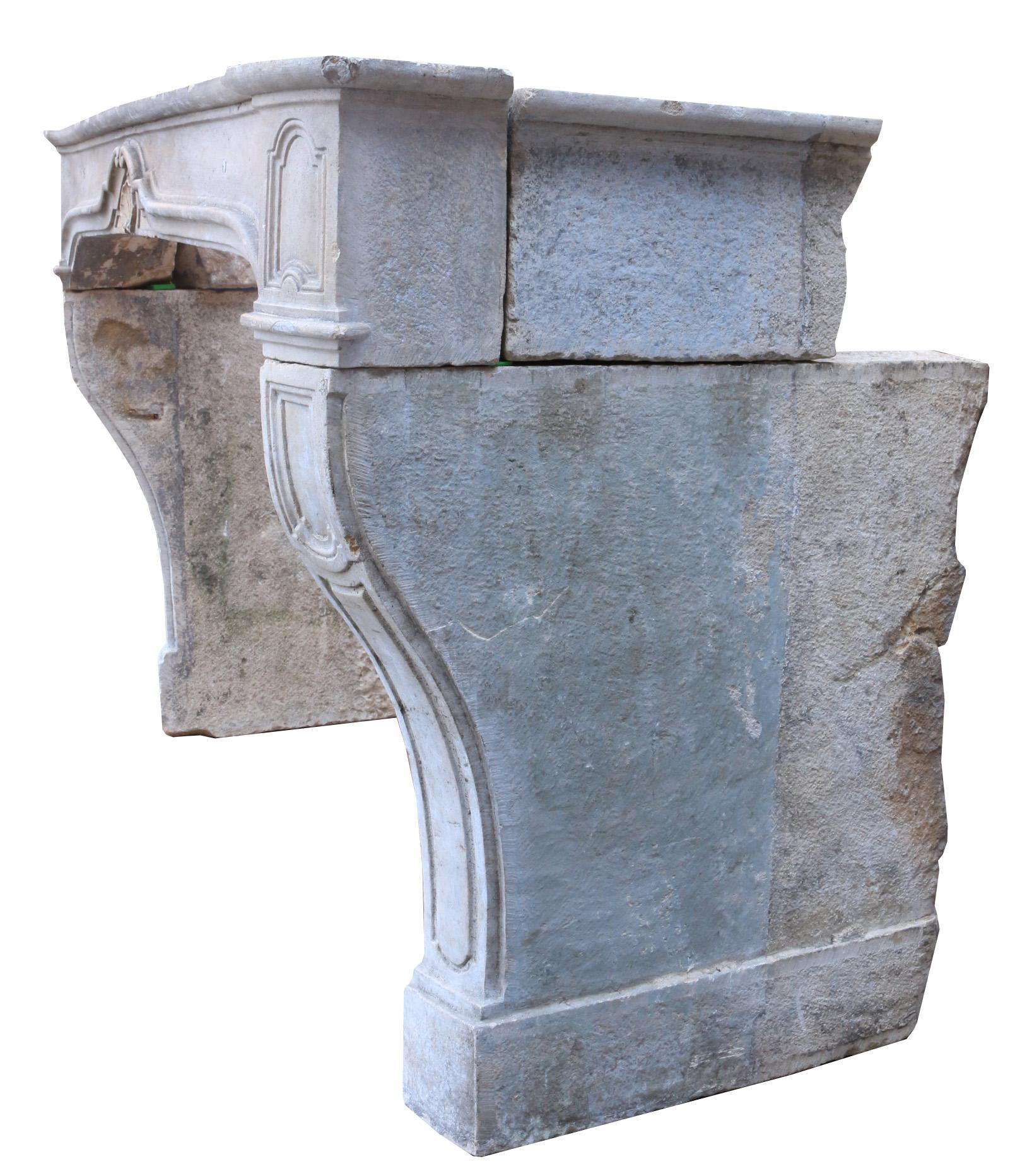 Late 18th Century French Limestone Fireplace For Sale 1