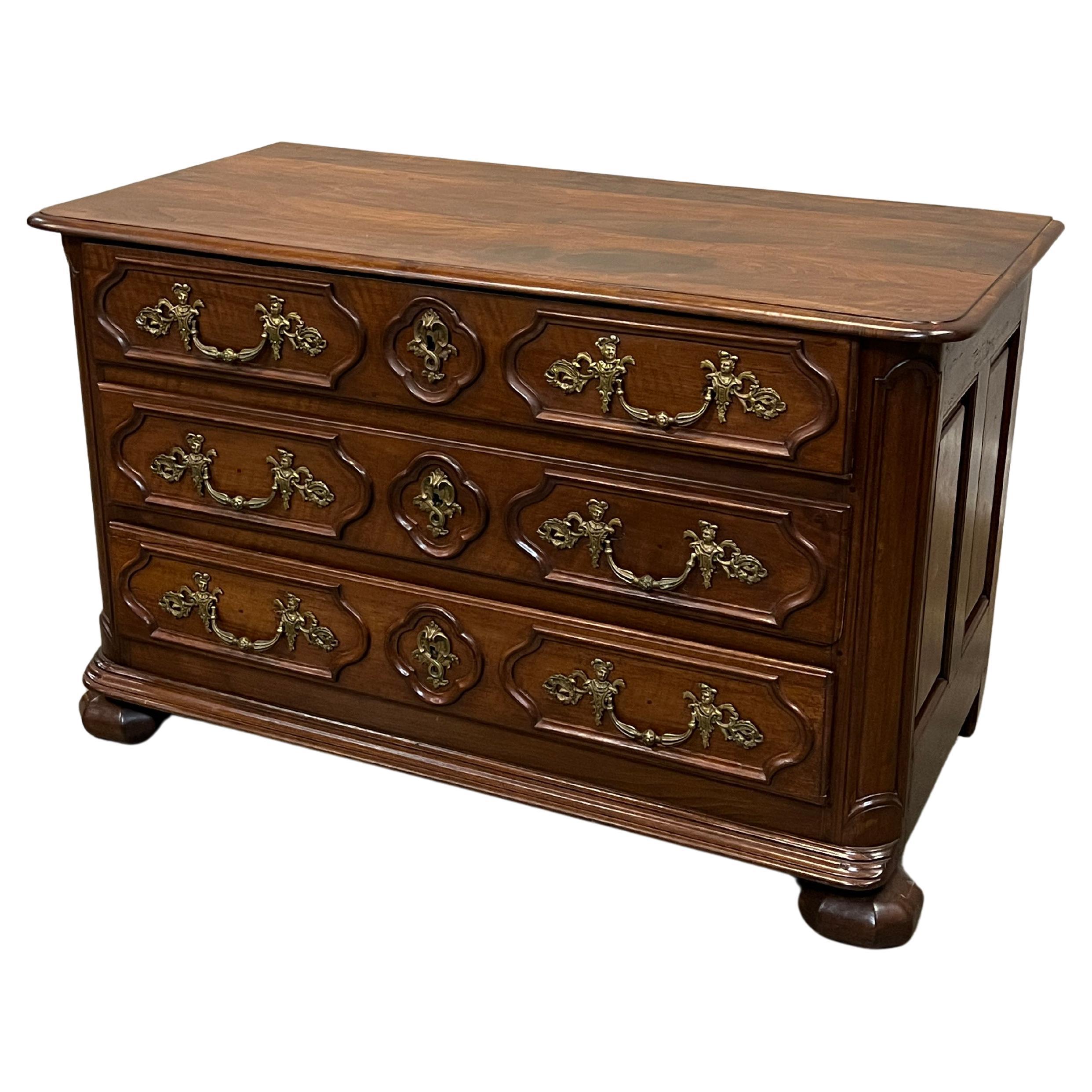 Late 18th Century French Louis XIV Transition Commode in Walnut For Sale
