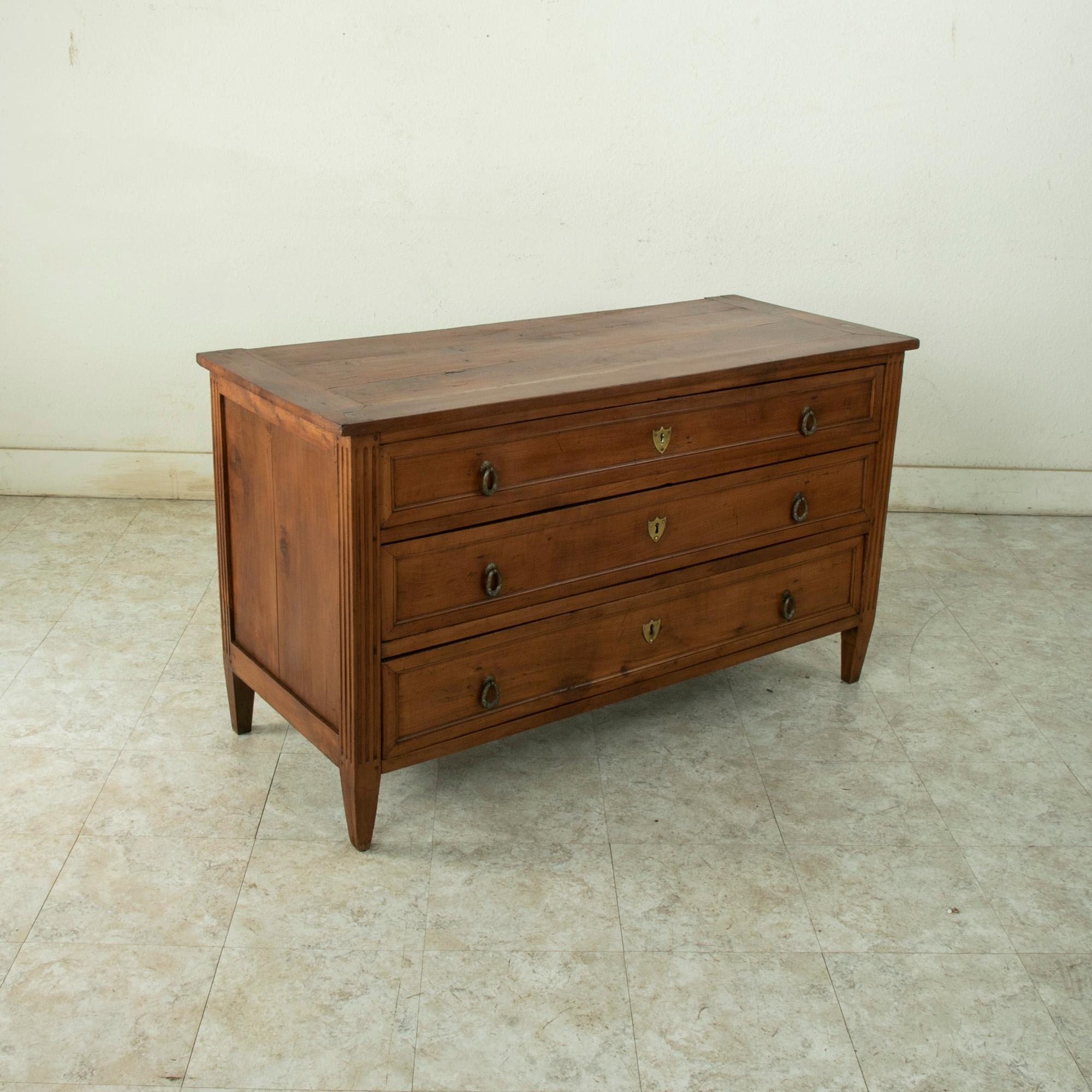 Late 18th Century French Louis XVI Period Cherry Wood Commode, Chest of Drawers In Good Condition In Fayetteville, AR