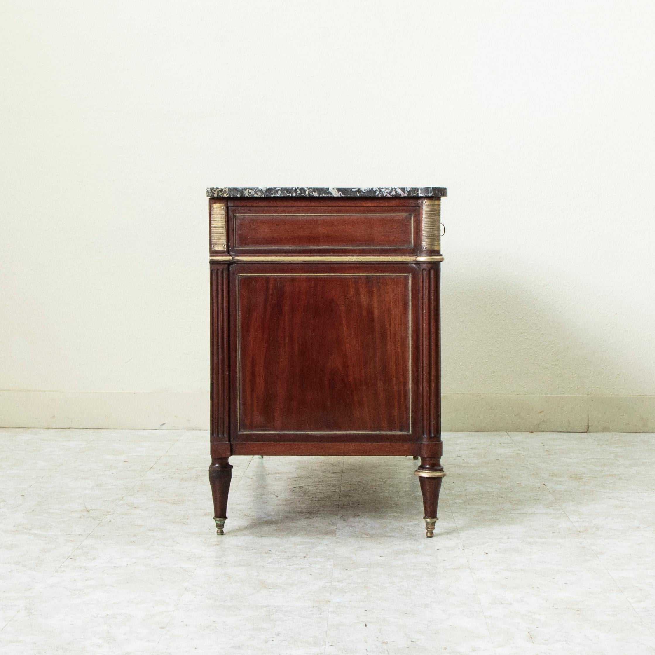 Late 18th Century French Louis XVI Period Mahogany Chest, Saint Anne Marble Top For Sale 2