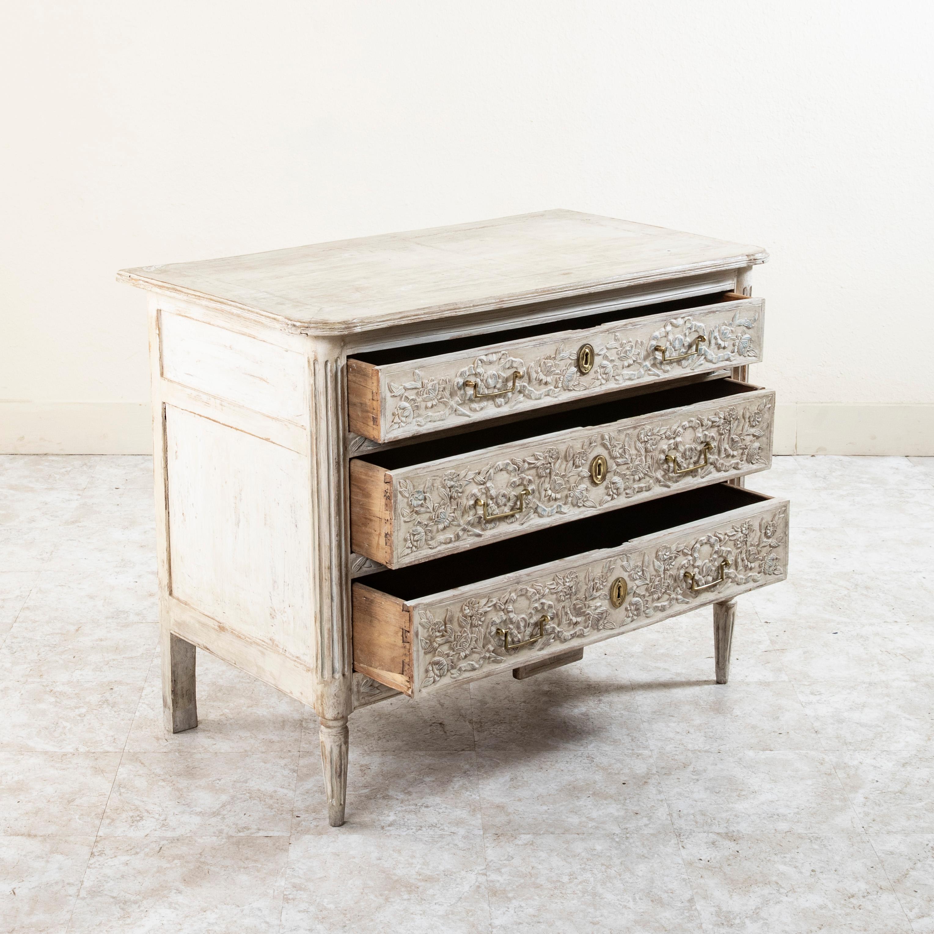 Late 18th Century French Louis XVI Period Painted Hand-Carved Chest, Commode 3