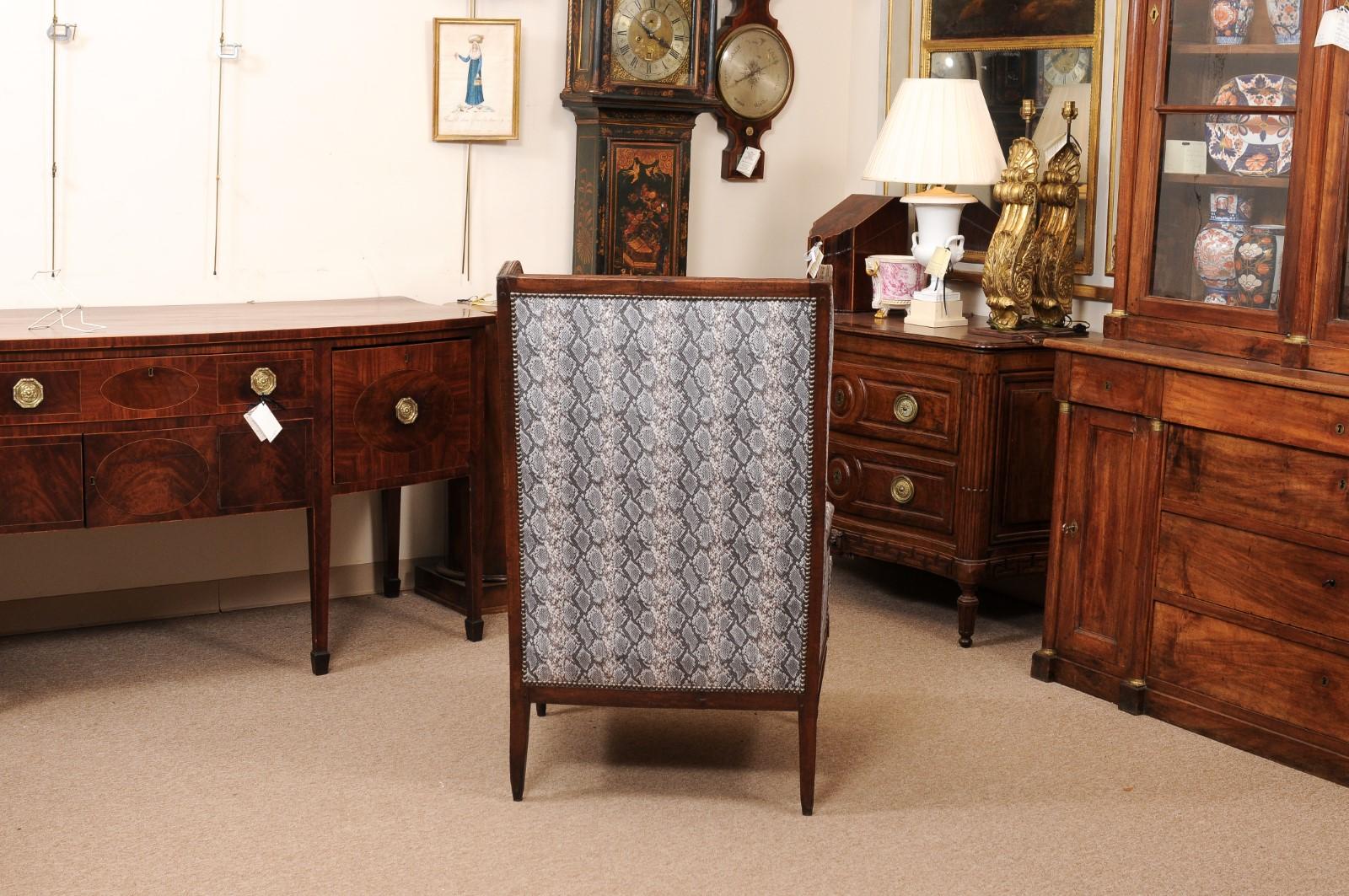 Late 18th Century French Louis XVI Period Walnut Bergere with Tapered Legs & Dow For Sale 4