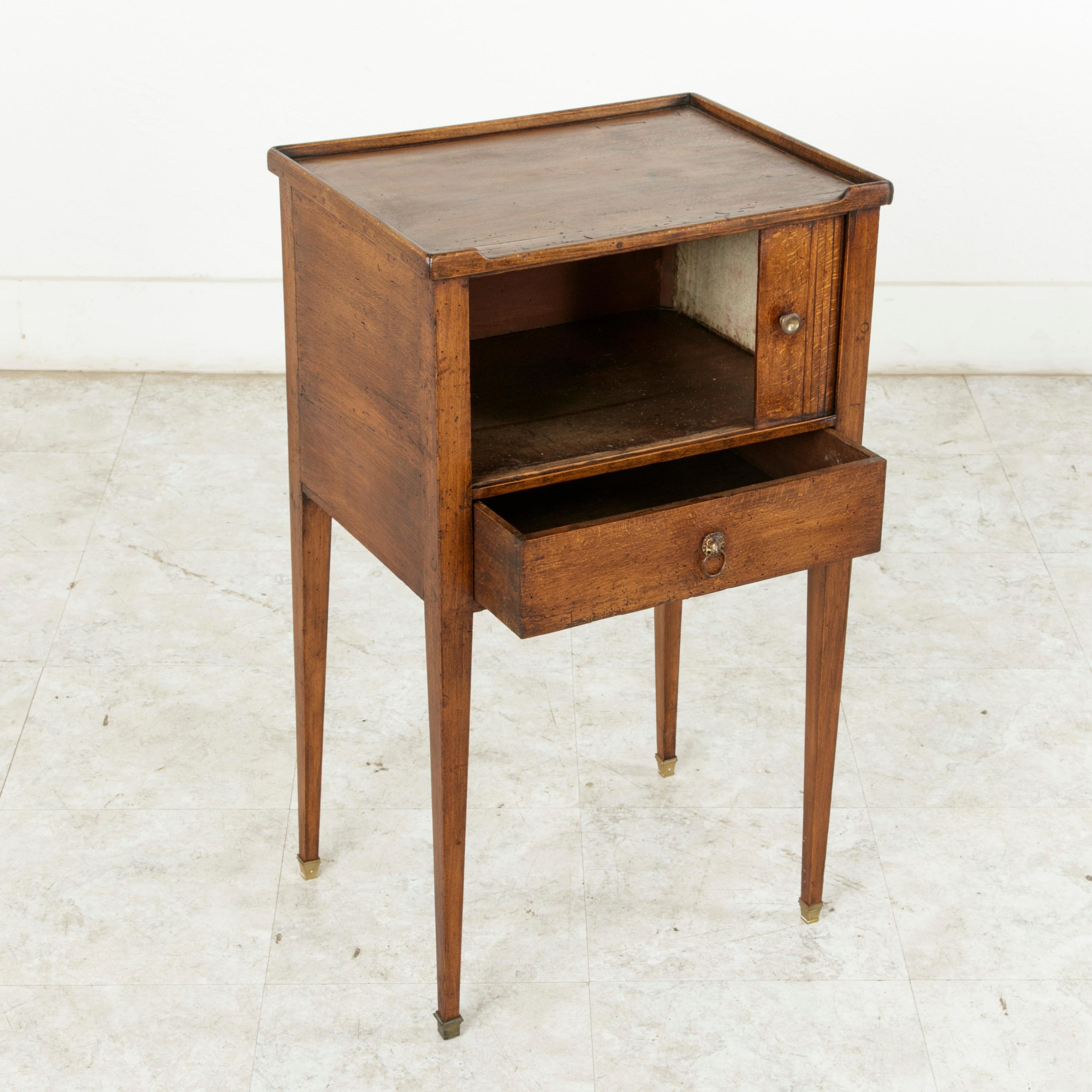 Late 18th Century French Louis XVI Period Walnut Side Table End Table Nightstand 3