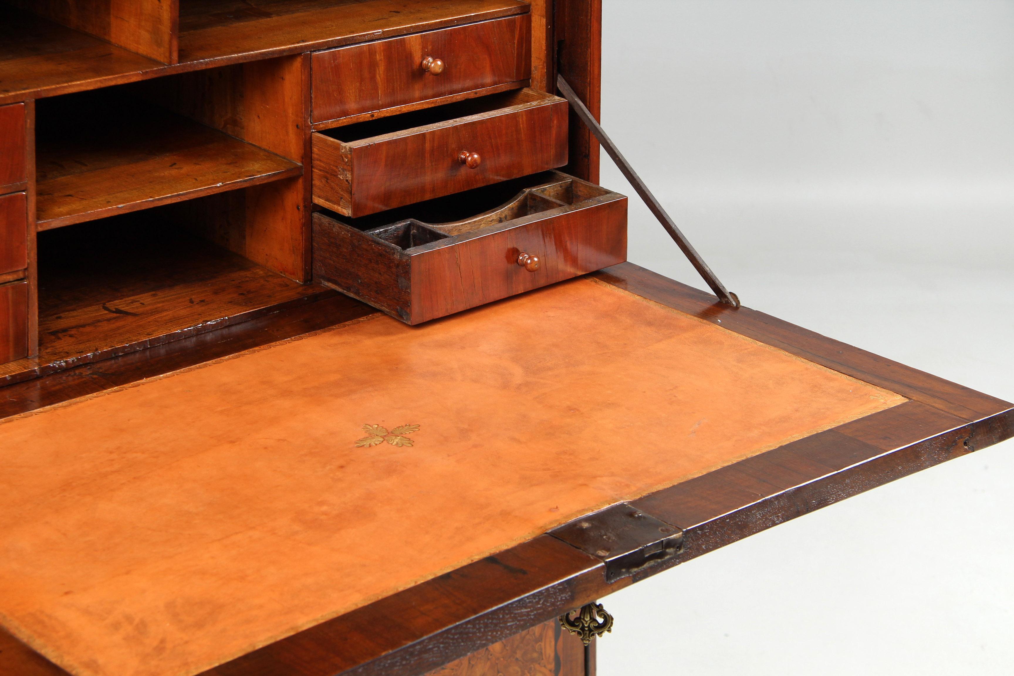 Late 18th Century French Louis XVI Secretaire with Oyster Veneer, circa 1785 6