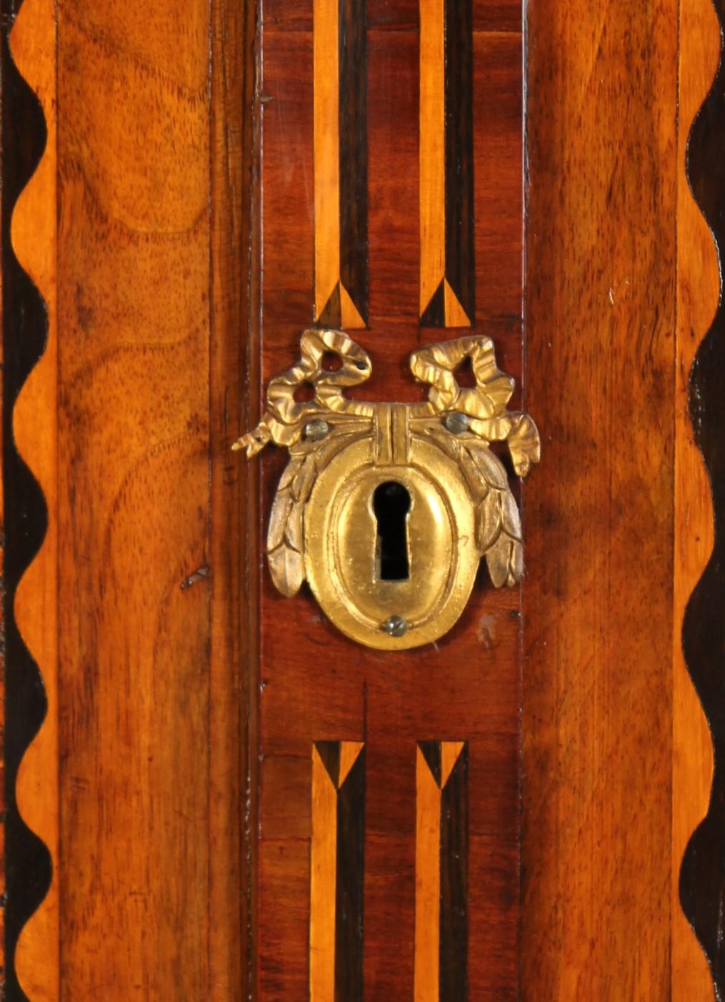 Late 18th Century French Louis XVI Secretaire with Oyster Veneer, circa 1785 9