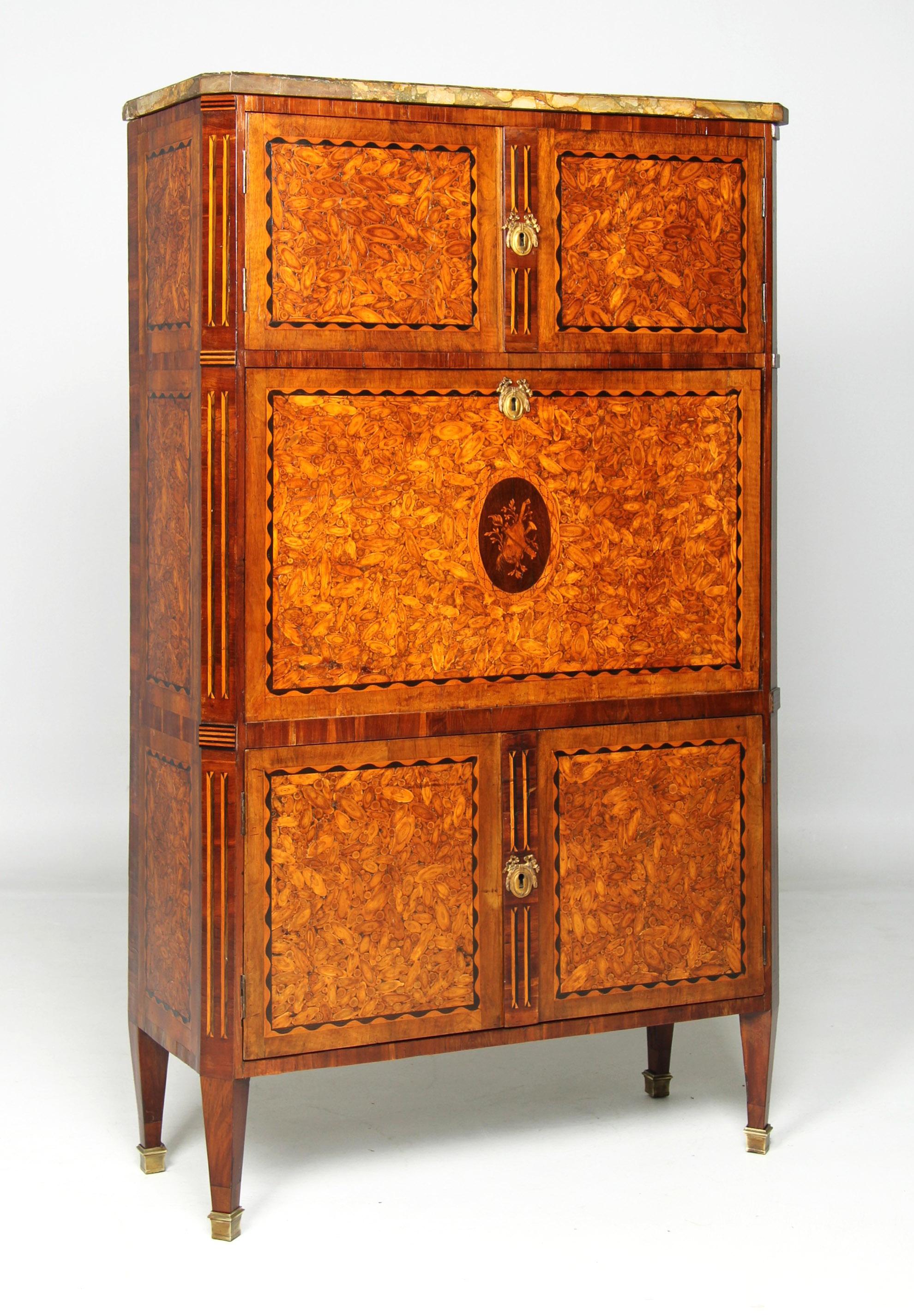Late 18th Century French Louis XVI Secretaire with Oyster Veneer, circa 1785 11