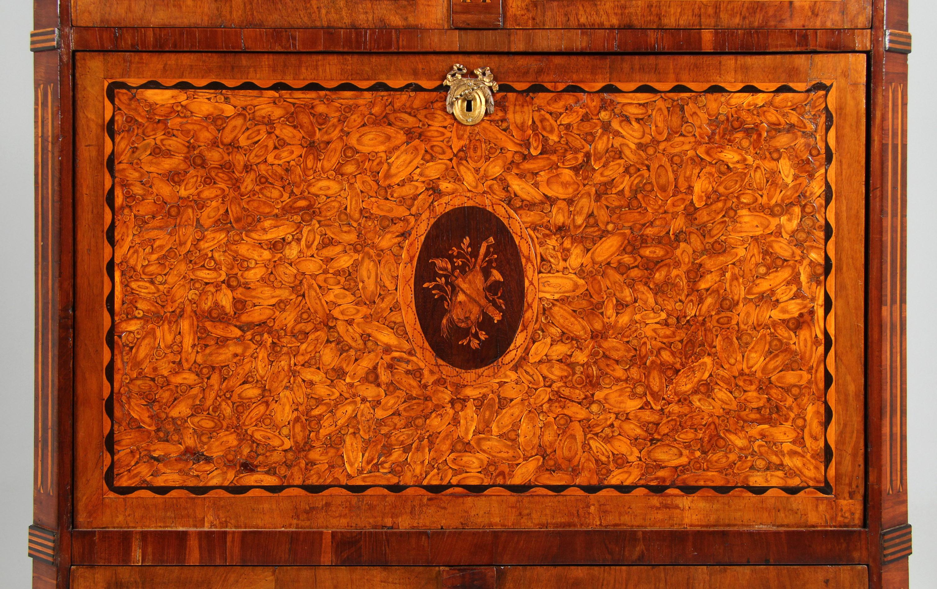 Late 18th Century French Louis XVI Secretaire with Oyster Veneer, circa 1785 In Good Condition In Greven, DE