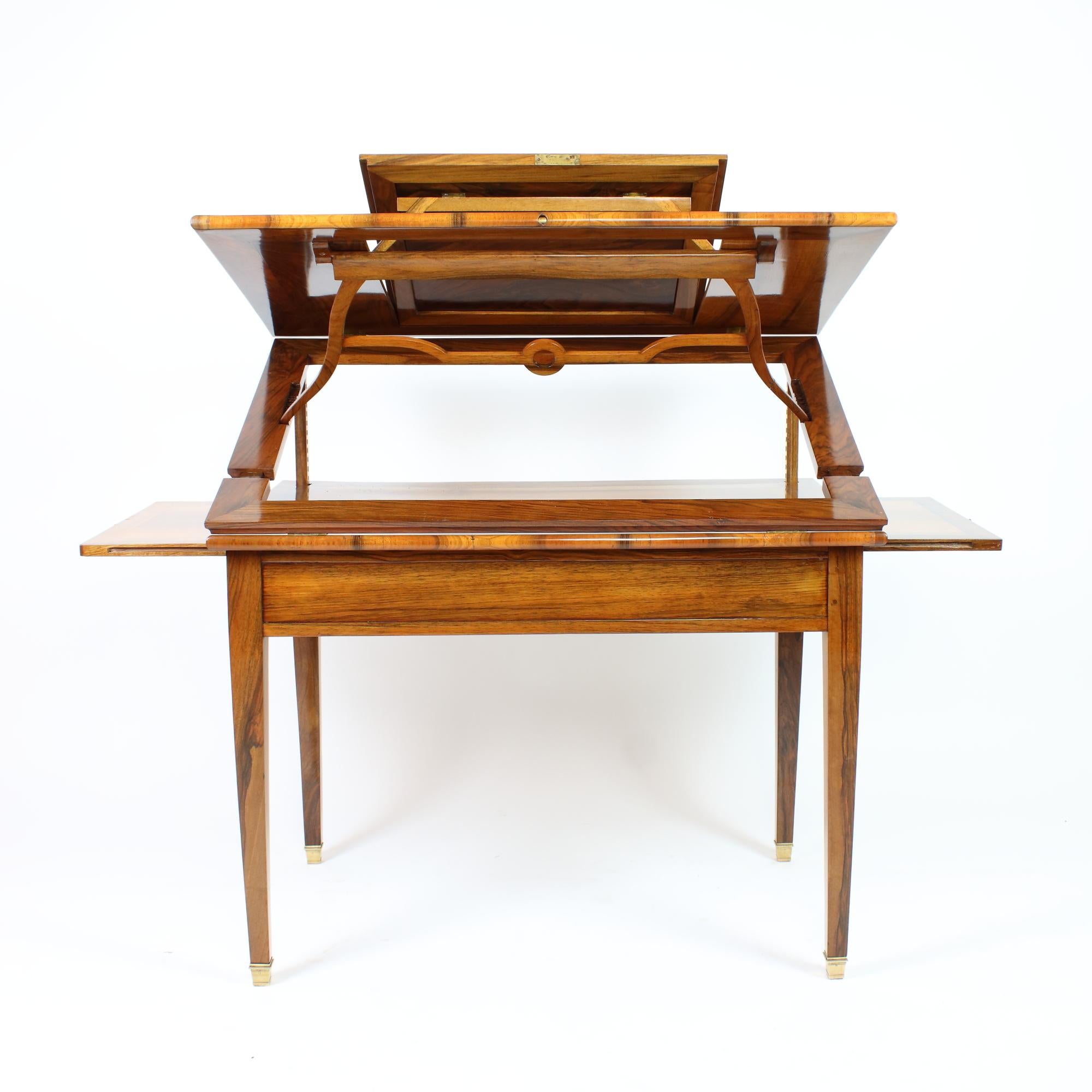 Late 18th Century French Louis XVI Walnut Architect's Table or Table Tronchin In Good Condition In Berlin, DE