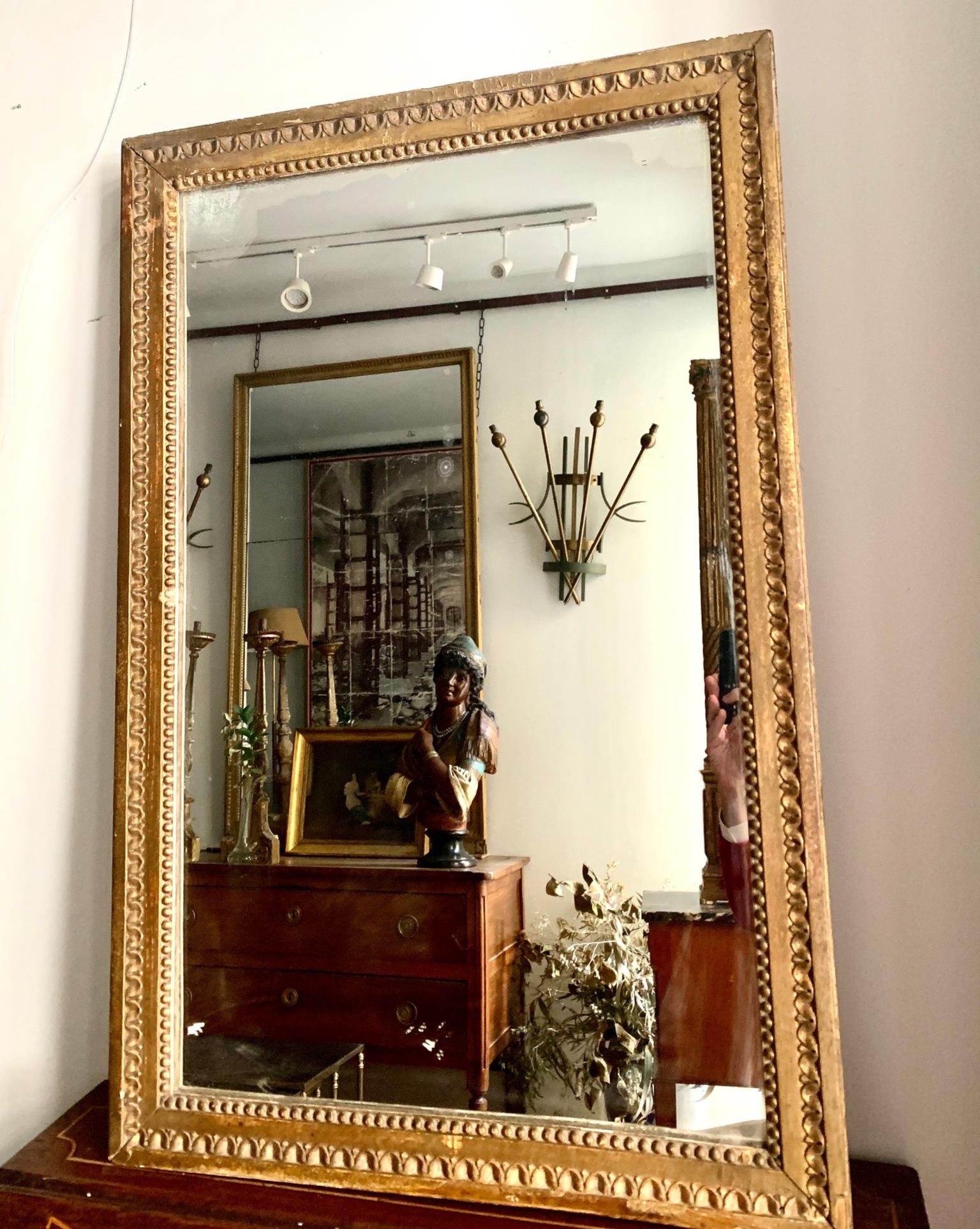 Late 18th Century French Louis XVI Carved Giltwood Mirror 12
