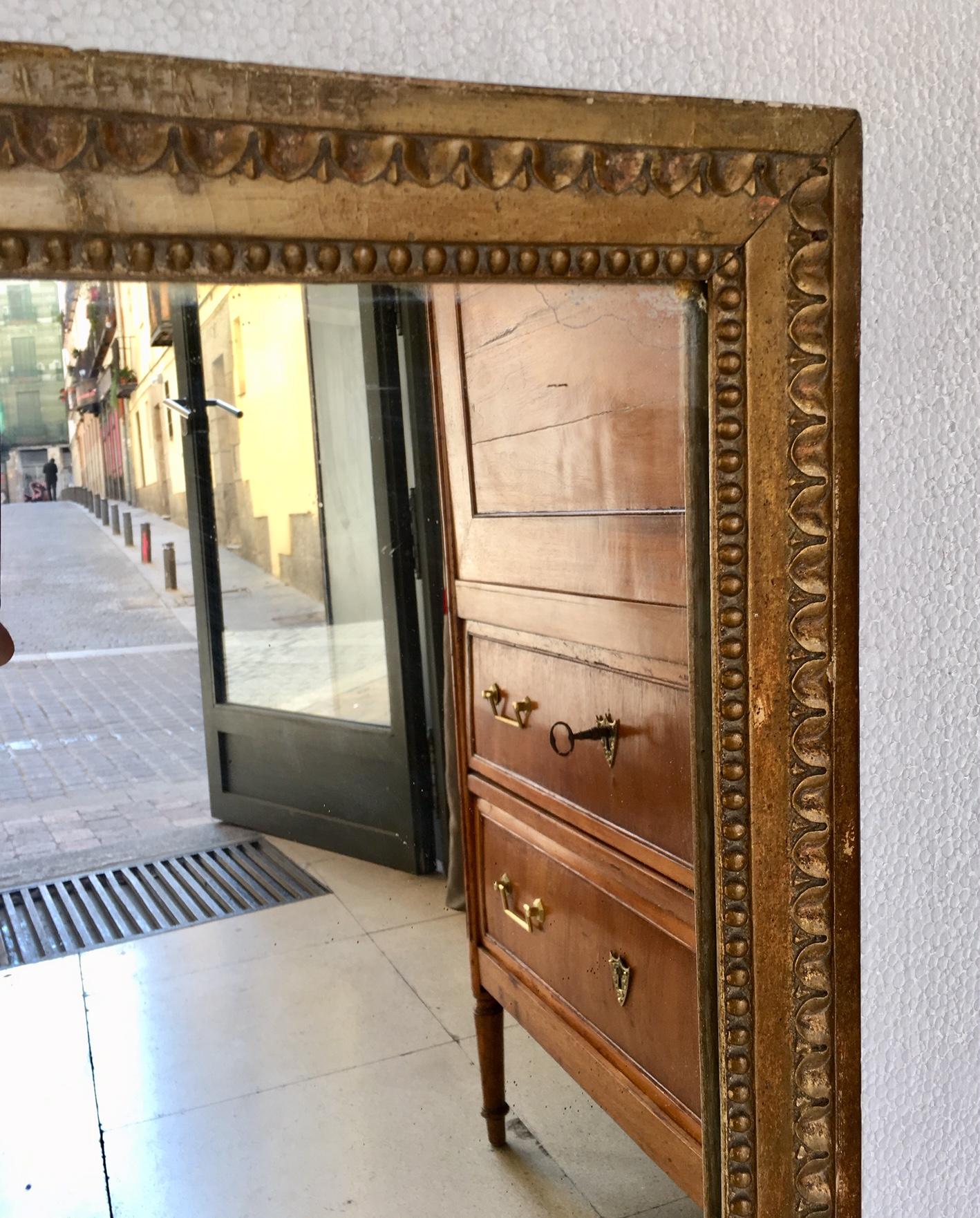 Late 18th Century French Louis XVI Carved Giltwood Mirror 3