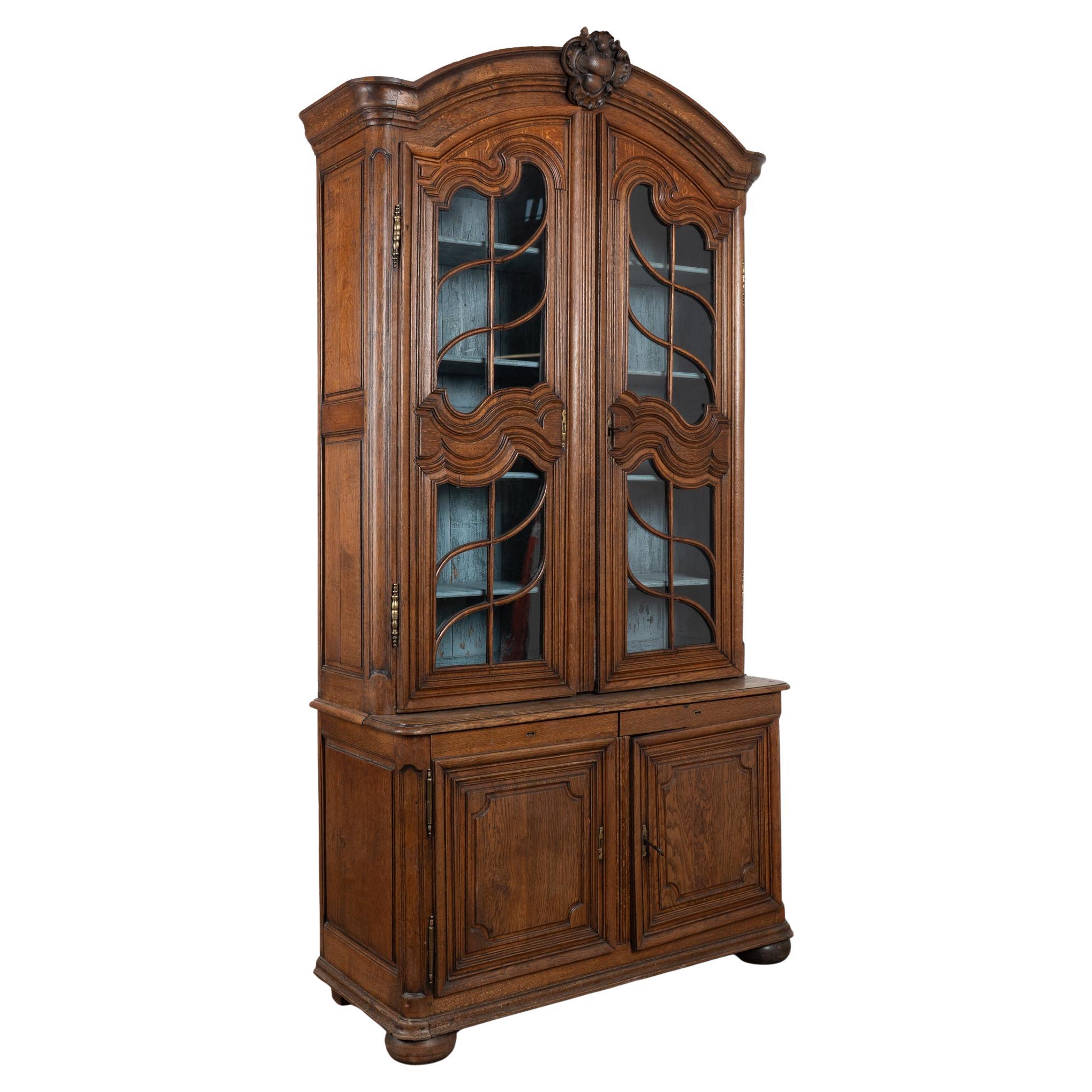 Vitrina Deux Corp francesa de roble de finales del siglo XVIII