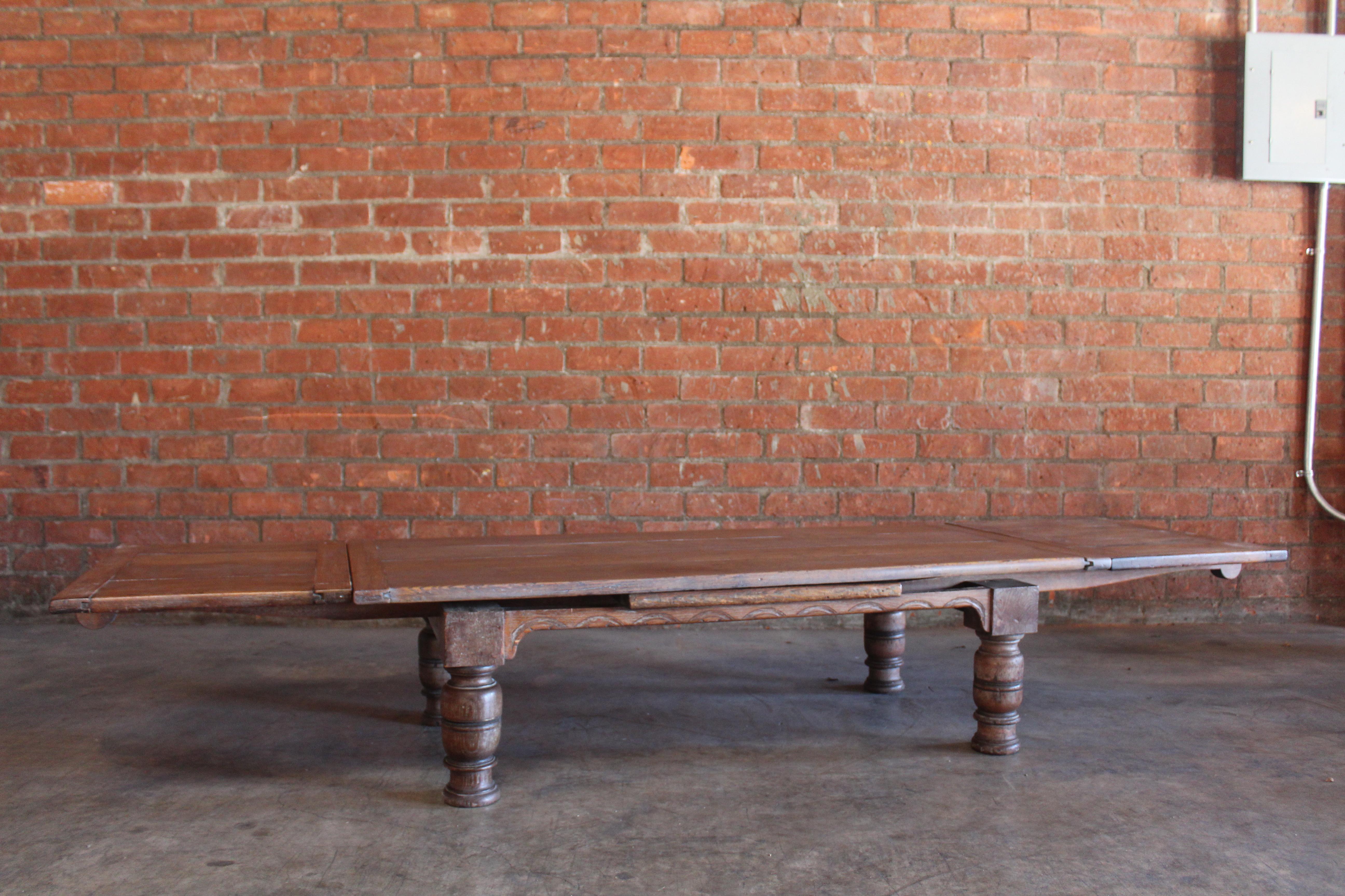 Late 18th Century French Oak Expandable Coffee Table 2