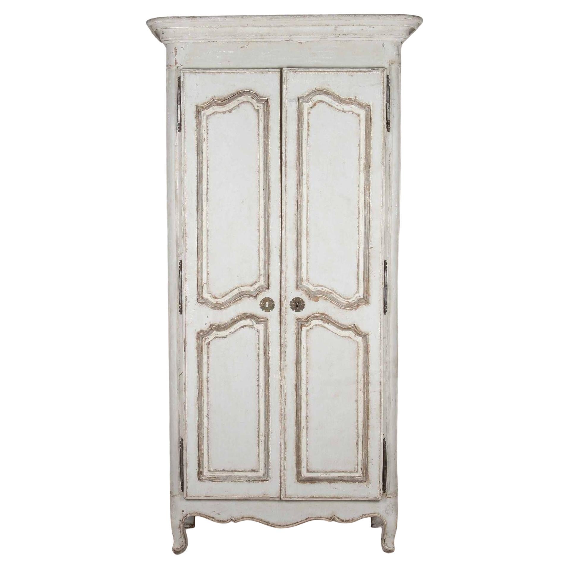 Armoire provinciale francese della fine del XVIII secolo