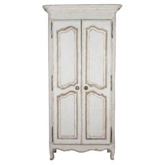 Armoire provinciale française de la fin du XVIIIe siècle