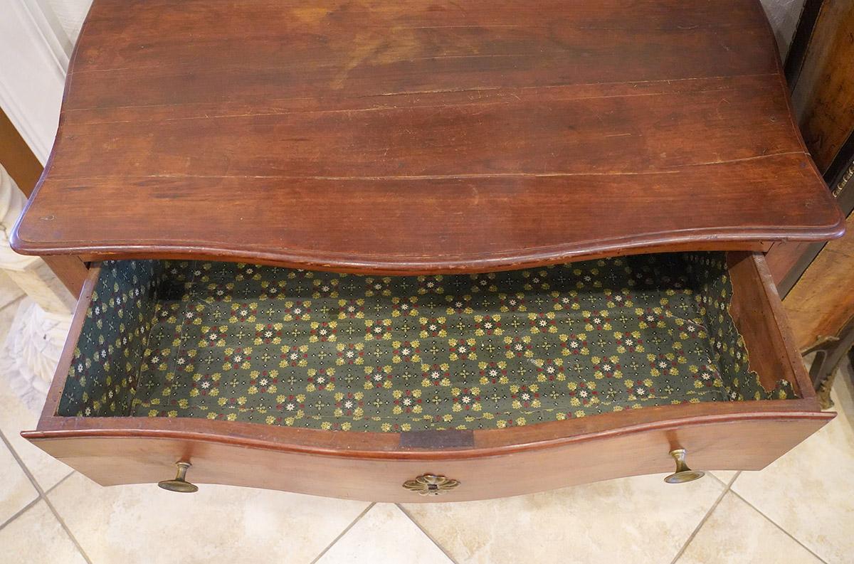 Late 18th Century French Provincial Cherry Serpentine One Drawer Console Table 3