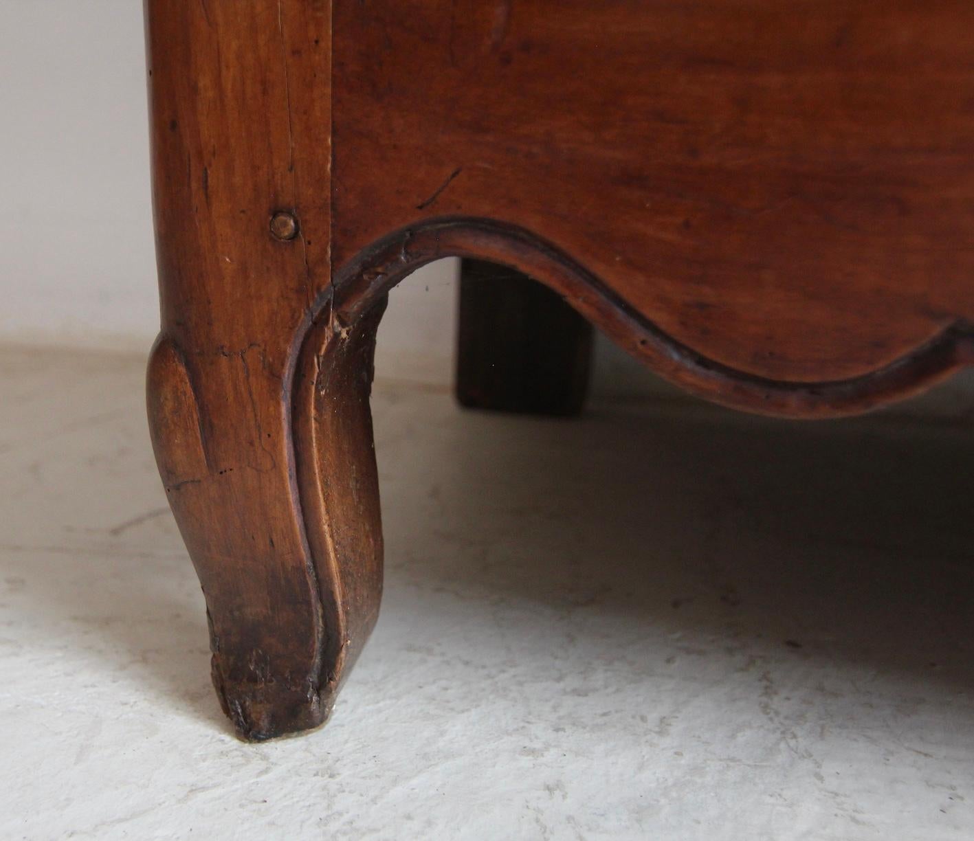 Armoire in legno di ciliegio e Oak Oak della fine del XVIII secolo. in vendita 5