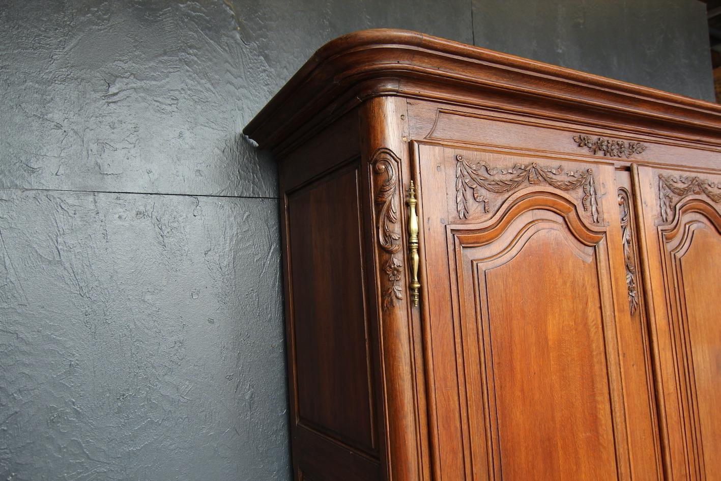 Late 18th Century French Provincial Louis XVI Cabinet or Armoire made of Oak For Sale 16