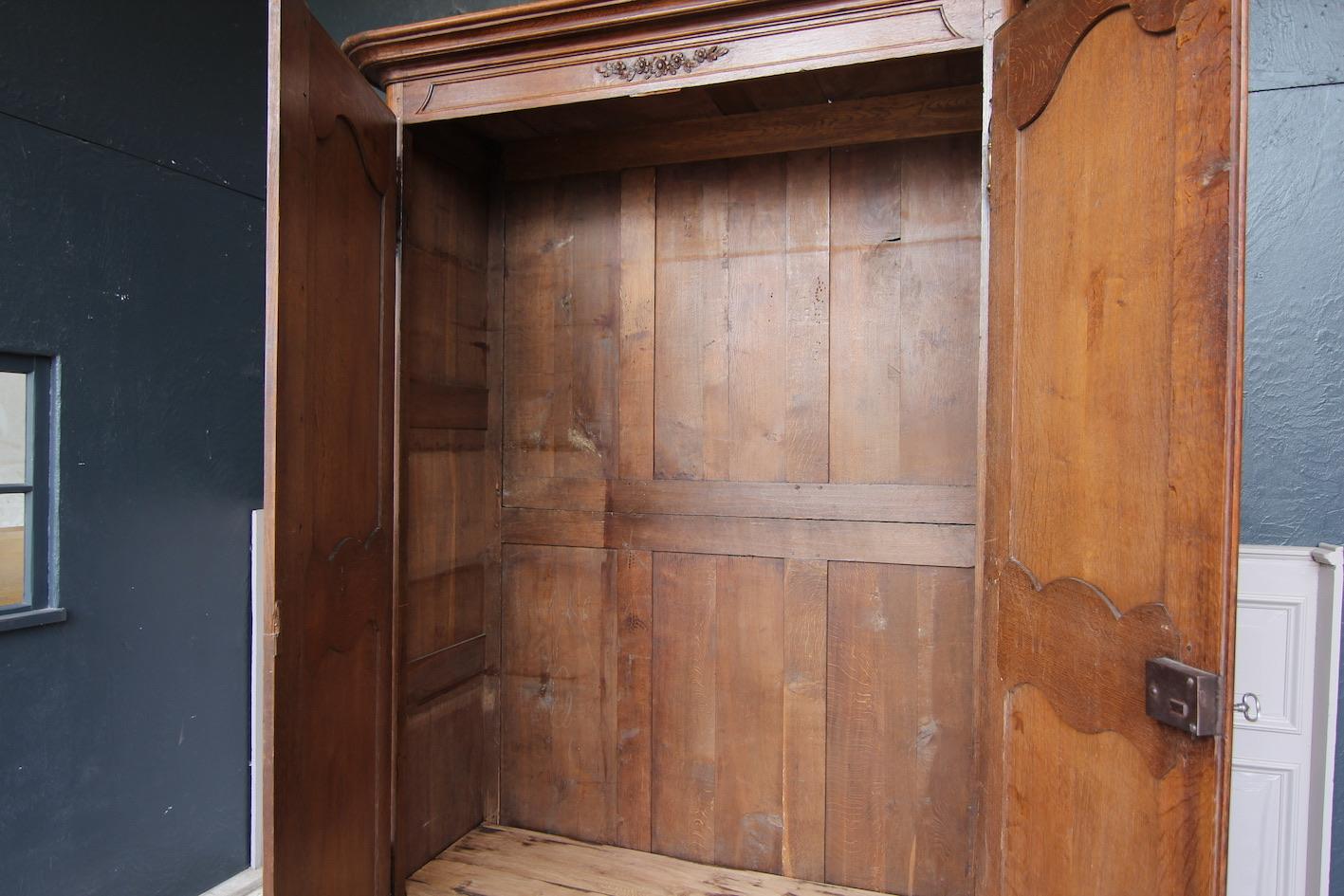 Late 18th Century French Provincial Louis XVI Cabinet or Armoire made of Oak For Sale 1