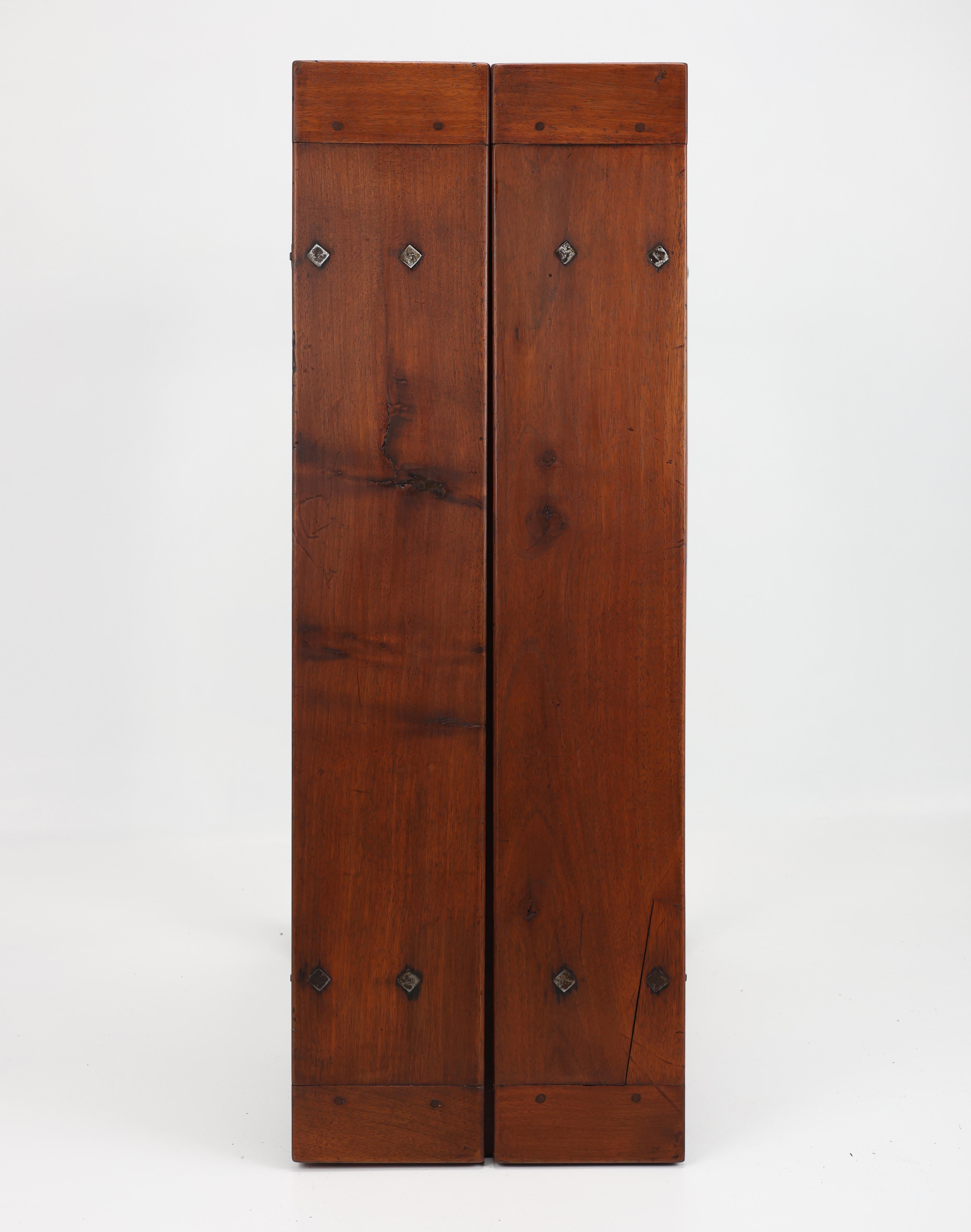 Table console en noyer de style provincial français de la fin du XVIIIe siècle en vente 1