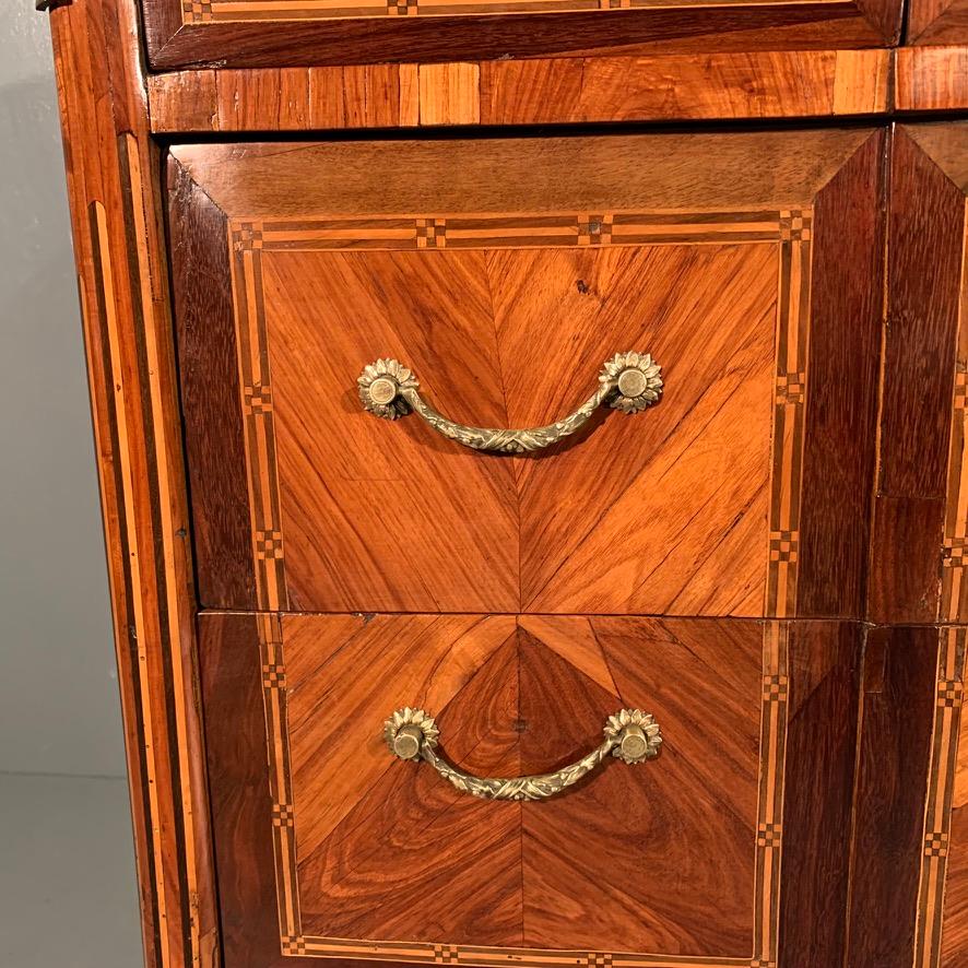 Late 18th Century French Tulipwood Commode with Ebony Inlays and Marble Top For Sale 1