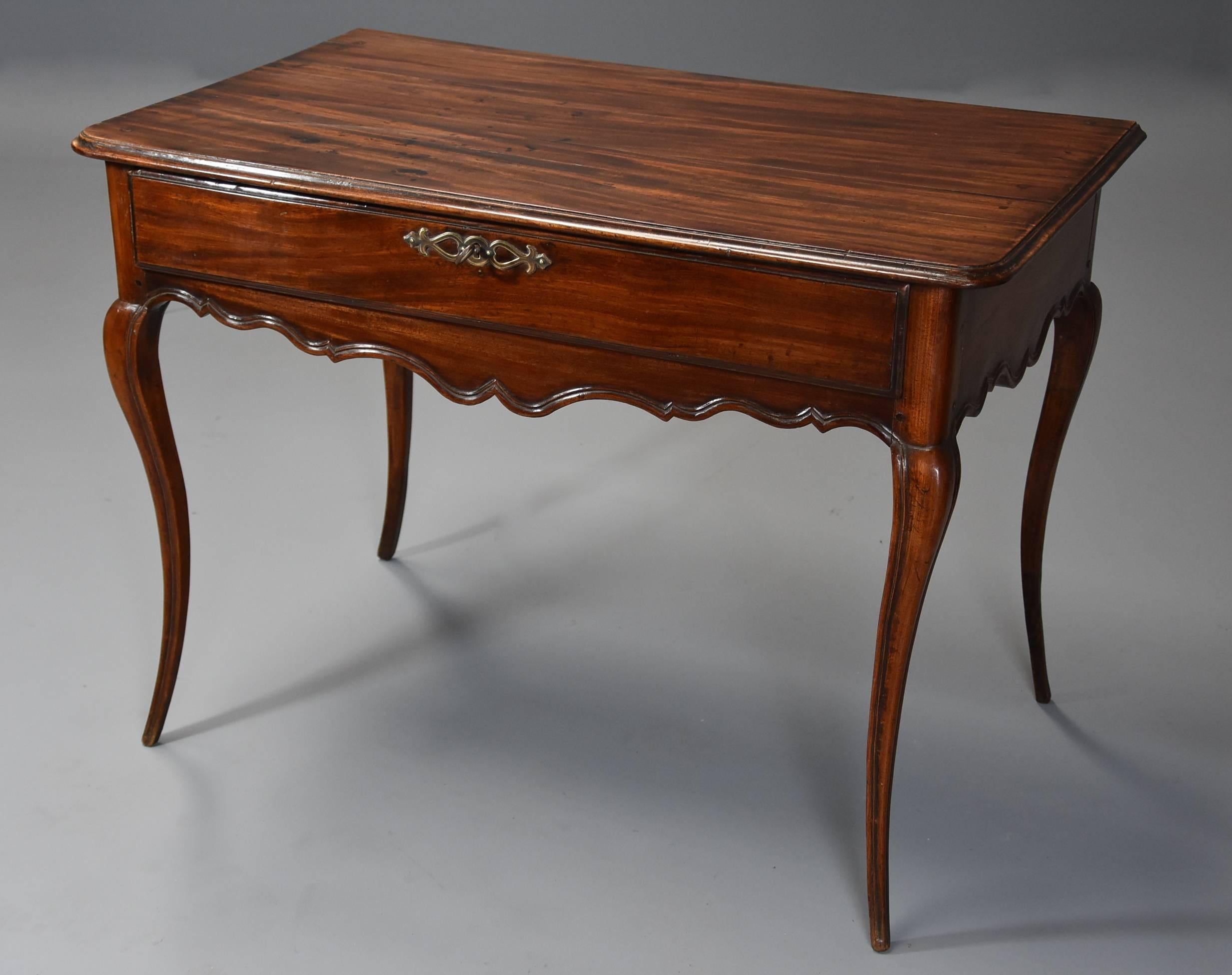 Late 18th Century French Walnut Side Table with Superb Rich Patina For Sale 1