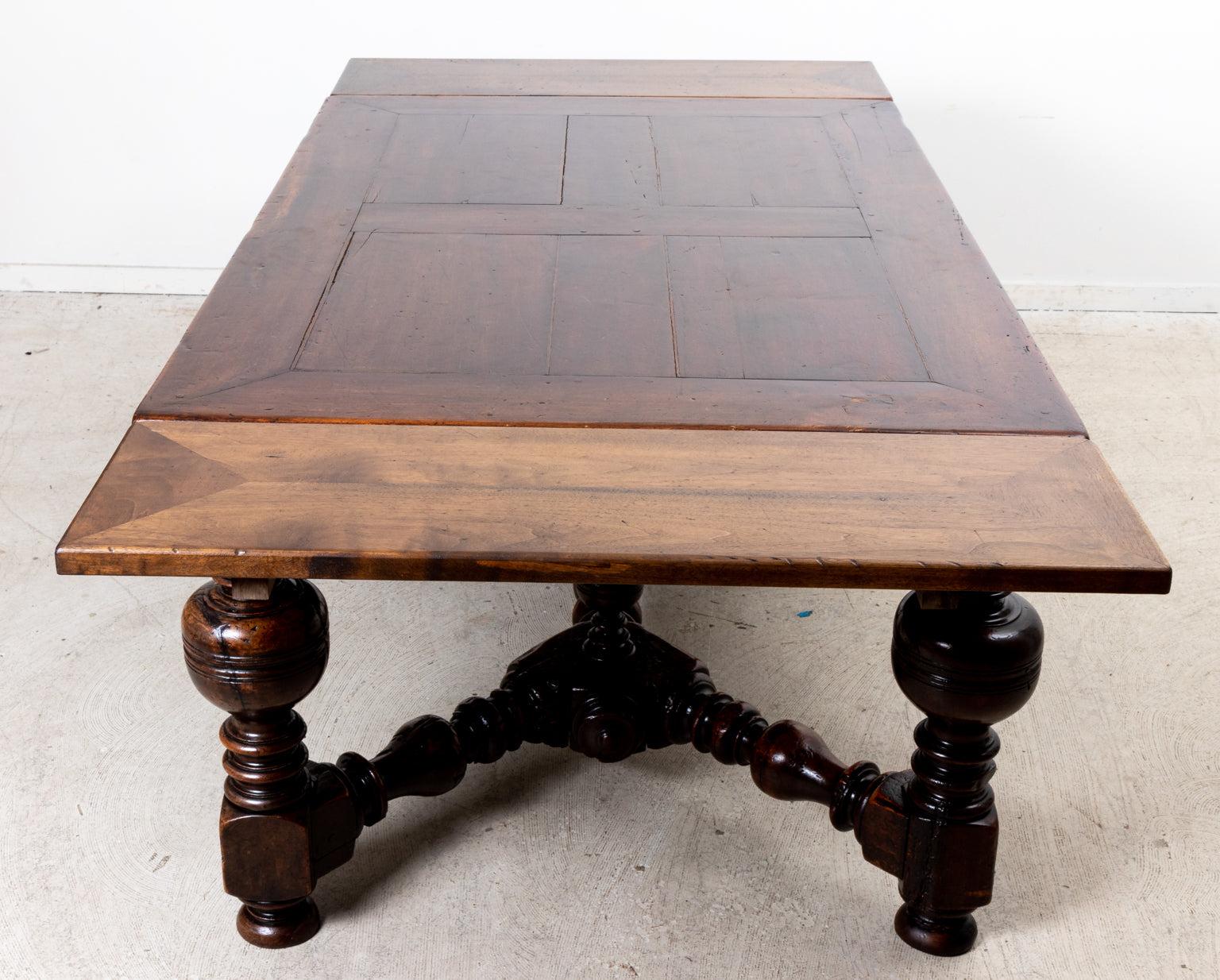 Late 18th Century French Walnut Table For Sale 7