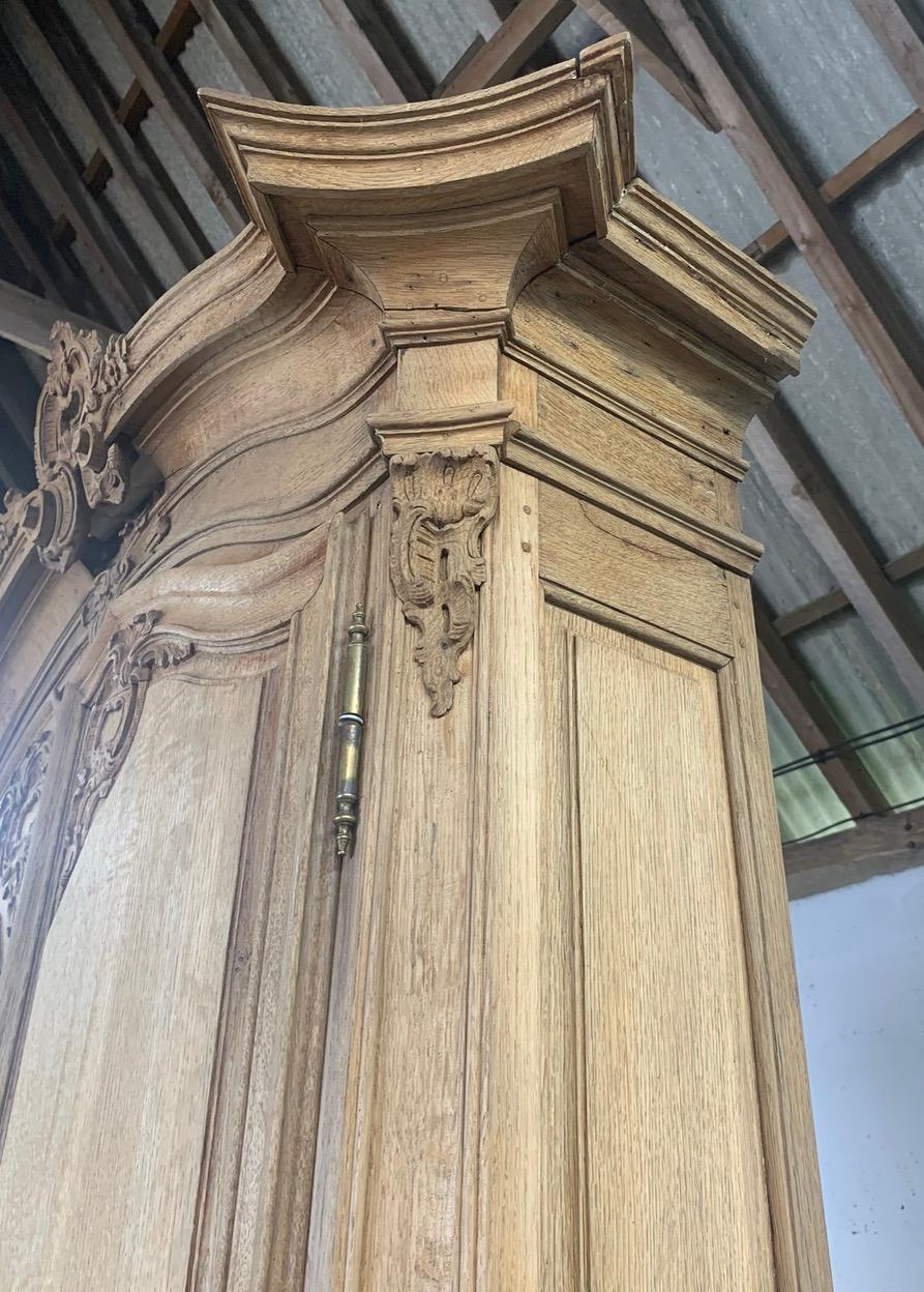 Late 18th Century French Washed Oak Cupboard For Sale 6