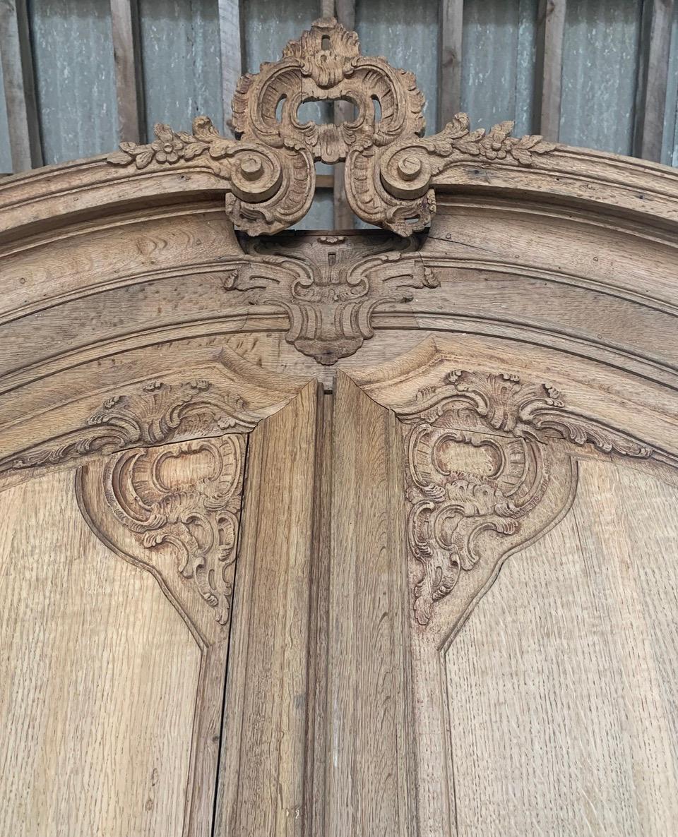 Late 18th Century French Washed Oak Cupboard For Sale 1