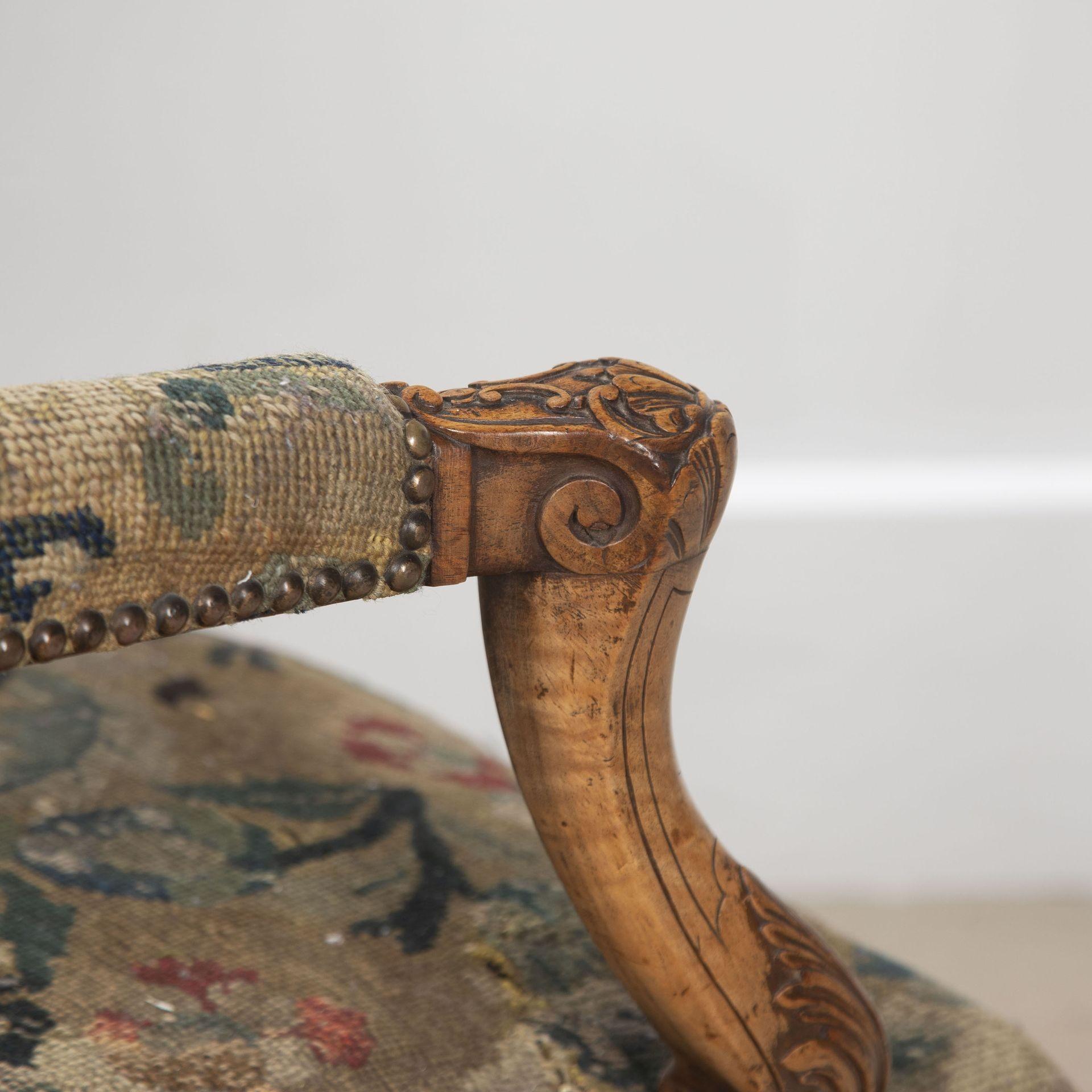 Late 18th Century French Wing Bergere For Sale 5