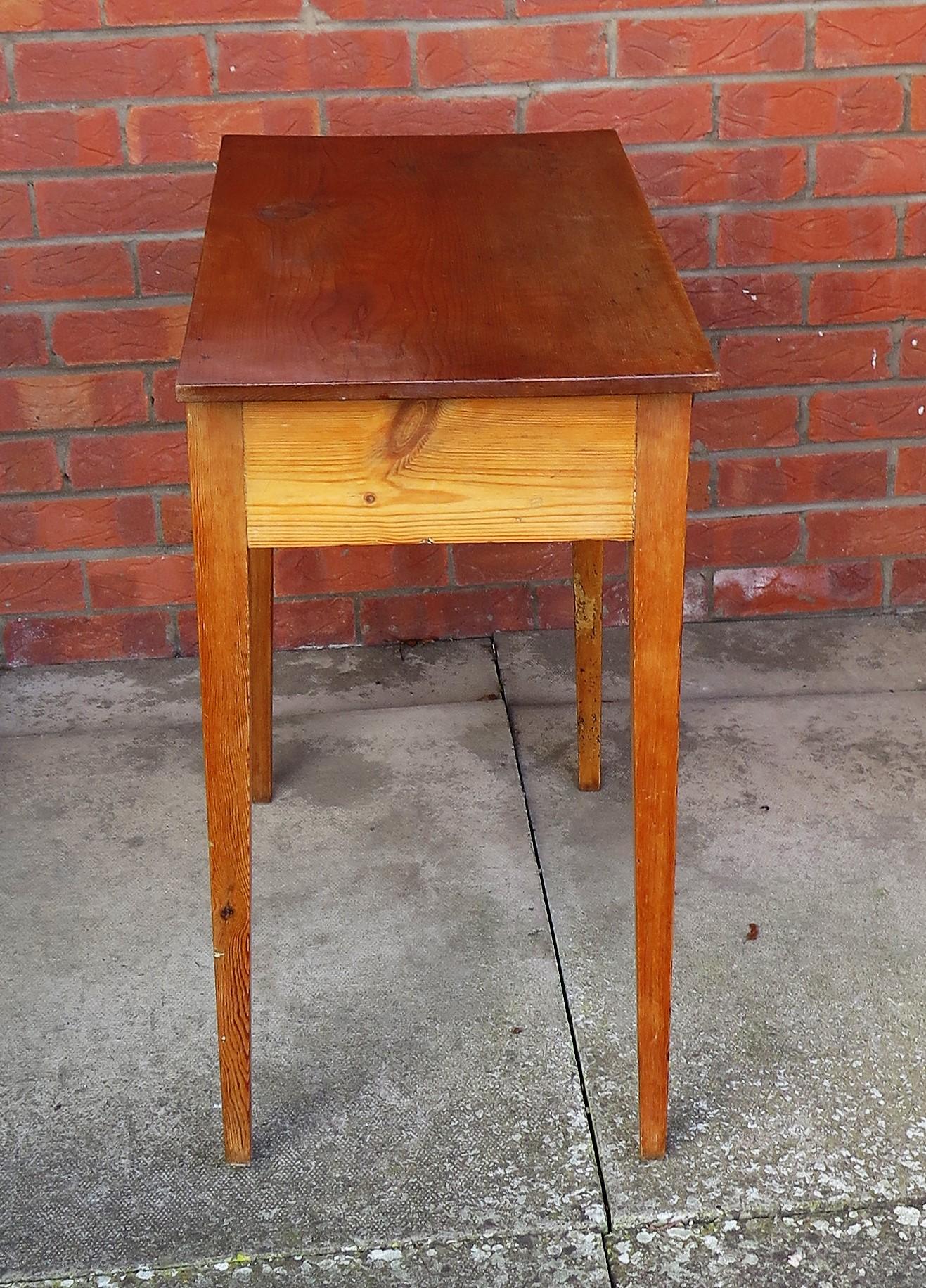 Late 18th Century George III Solid Pine Side Table 2 Drawers, circa 1790 For Sale 5
