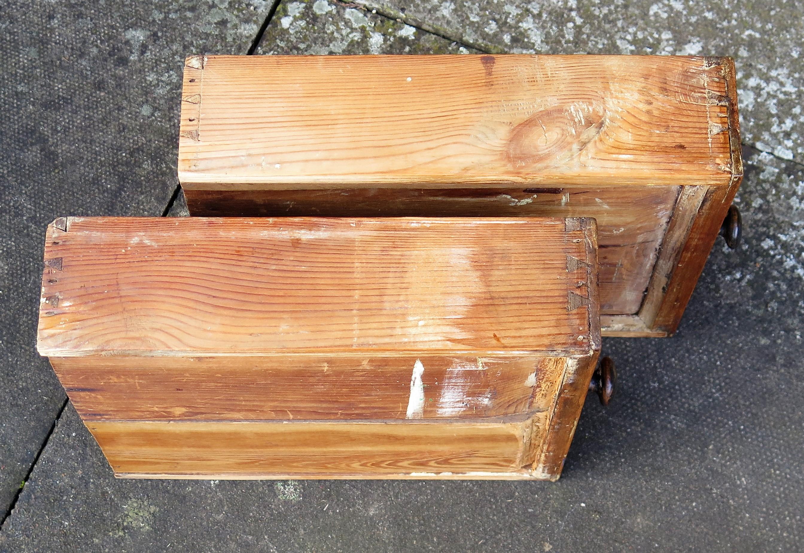 Late 18th Century George III Solid Pine Side Table 2 Drawers, circa 1790 For Sale 13