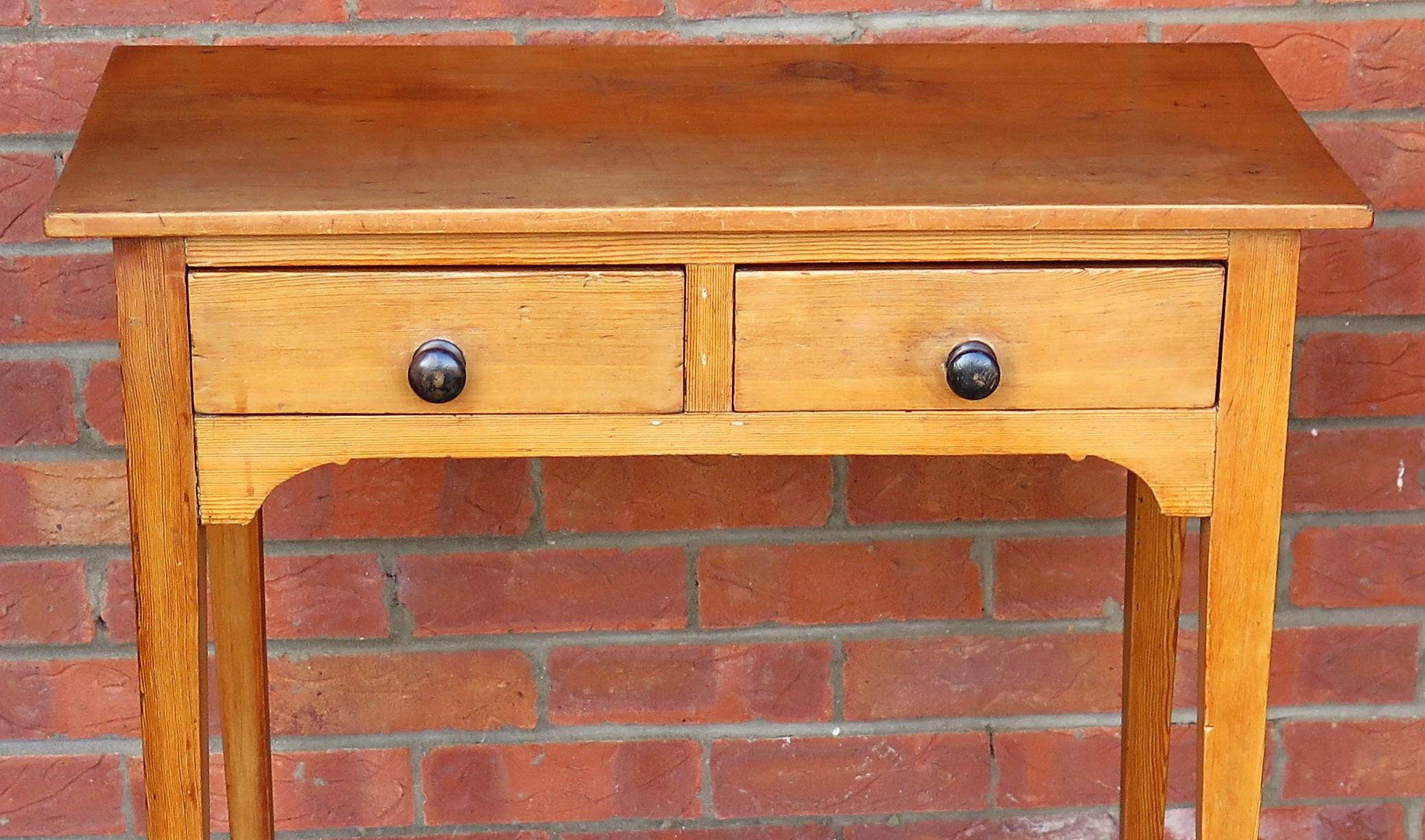 Late 18th Century George III Solid Pine Side Table 2 Drawers, circa 1790 For Sale 1