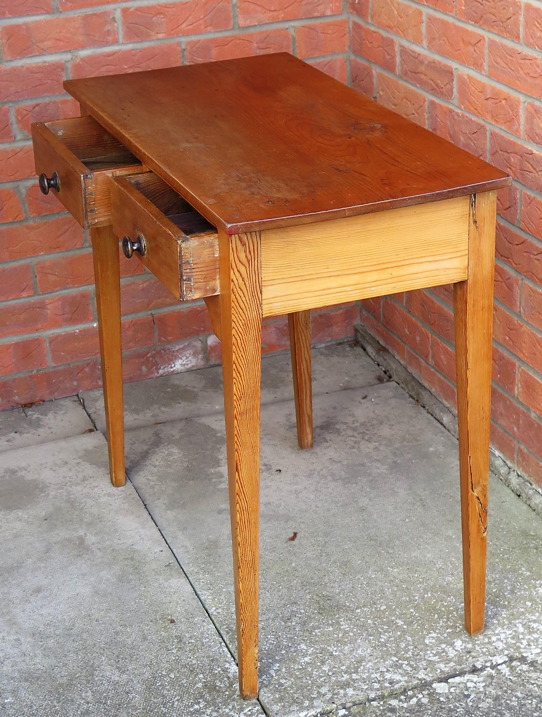 Late 18th Century George III Solid Pine Side Table 2 Drawers, circa 1790 For Sale 2