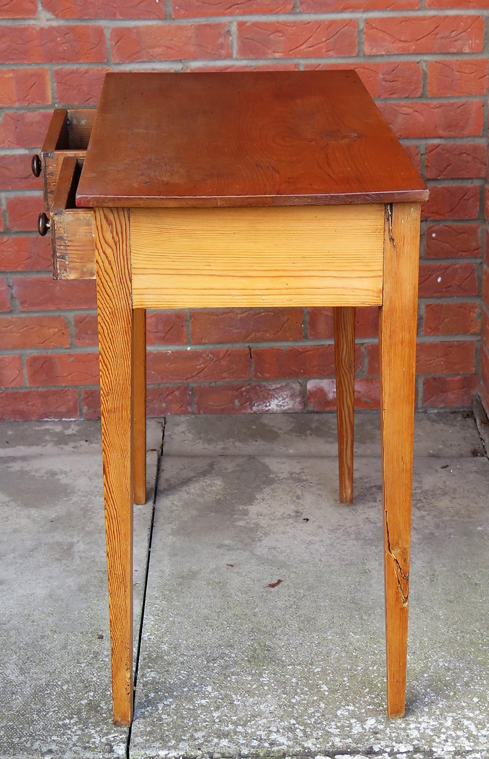 Late 18th Century George III Solid Pine Side Table 2 Drawers, circa 1790 For Sale 3